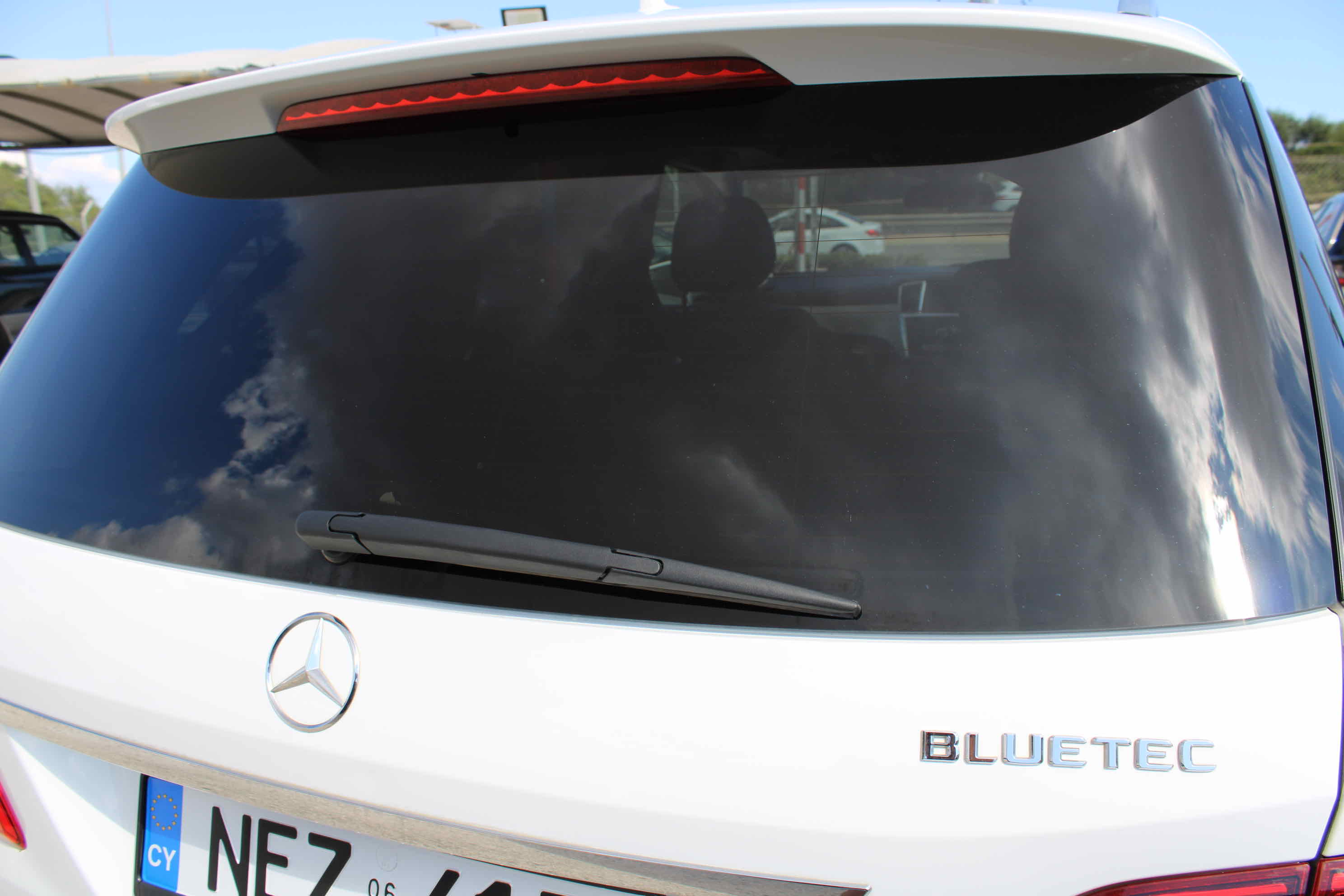 
								Mercedes-Benz ML 250 BlueTEC 4MATIC full									