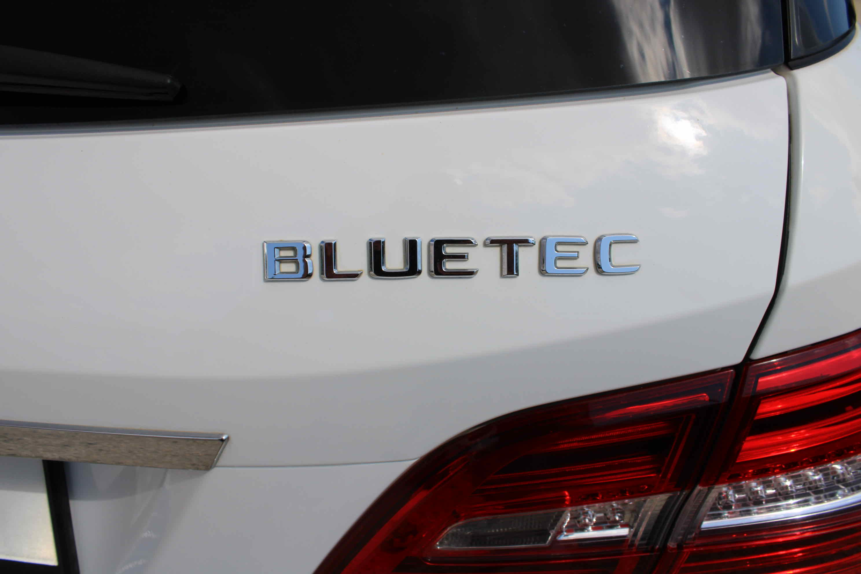 
								Mercedes-Benz ML 250 BlueTEC 4MATIC full									
