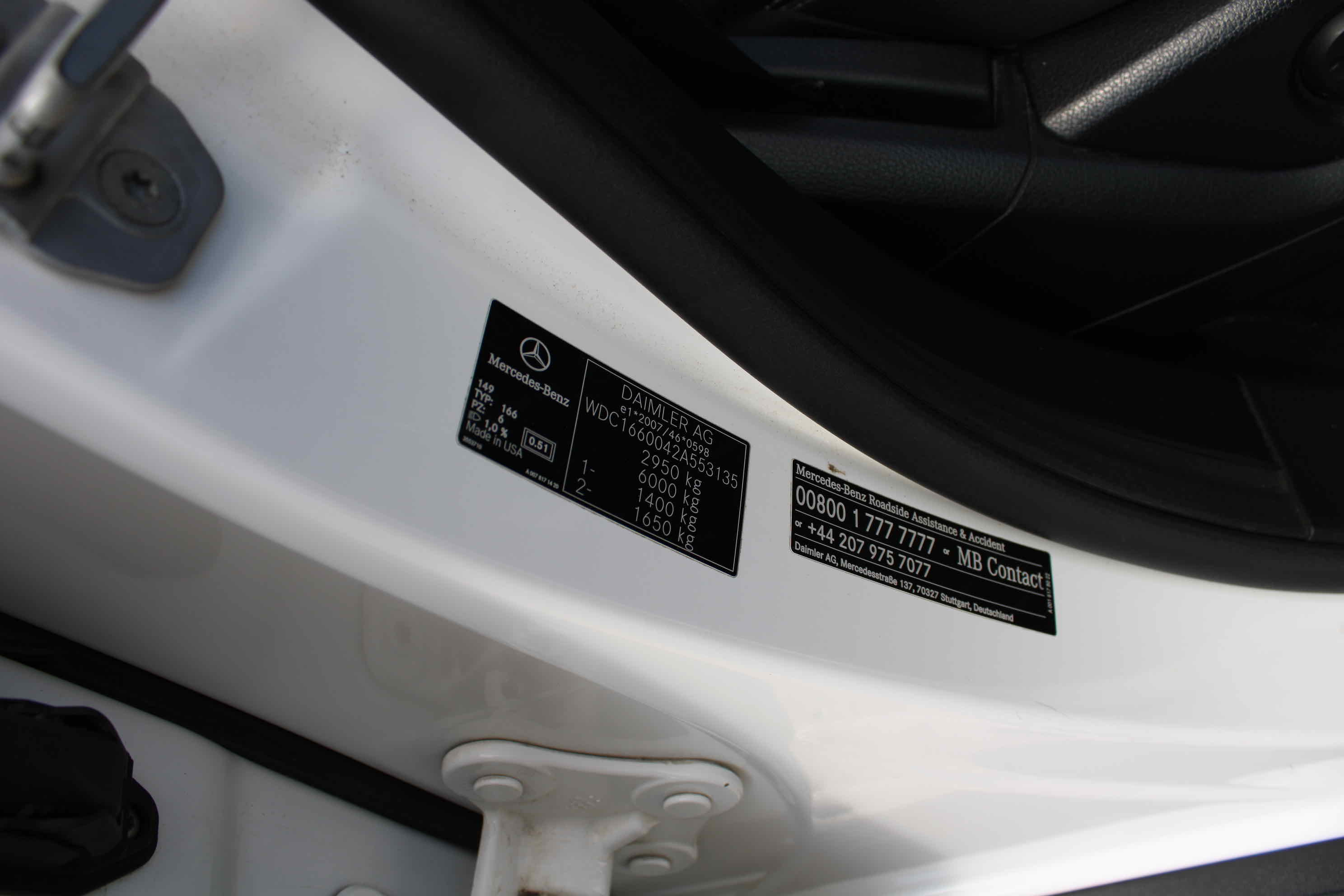 
								Mercedes-Benz ML 250 BlueTEC 4MATIC full									