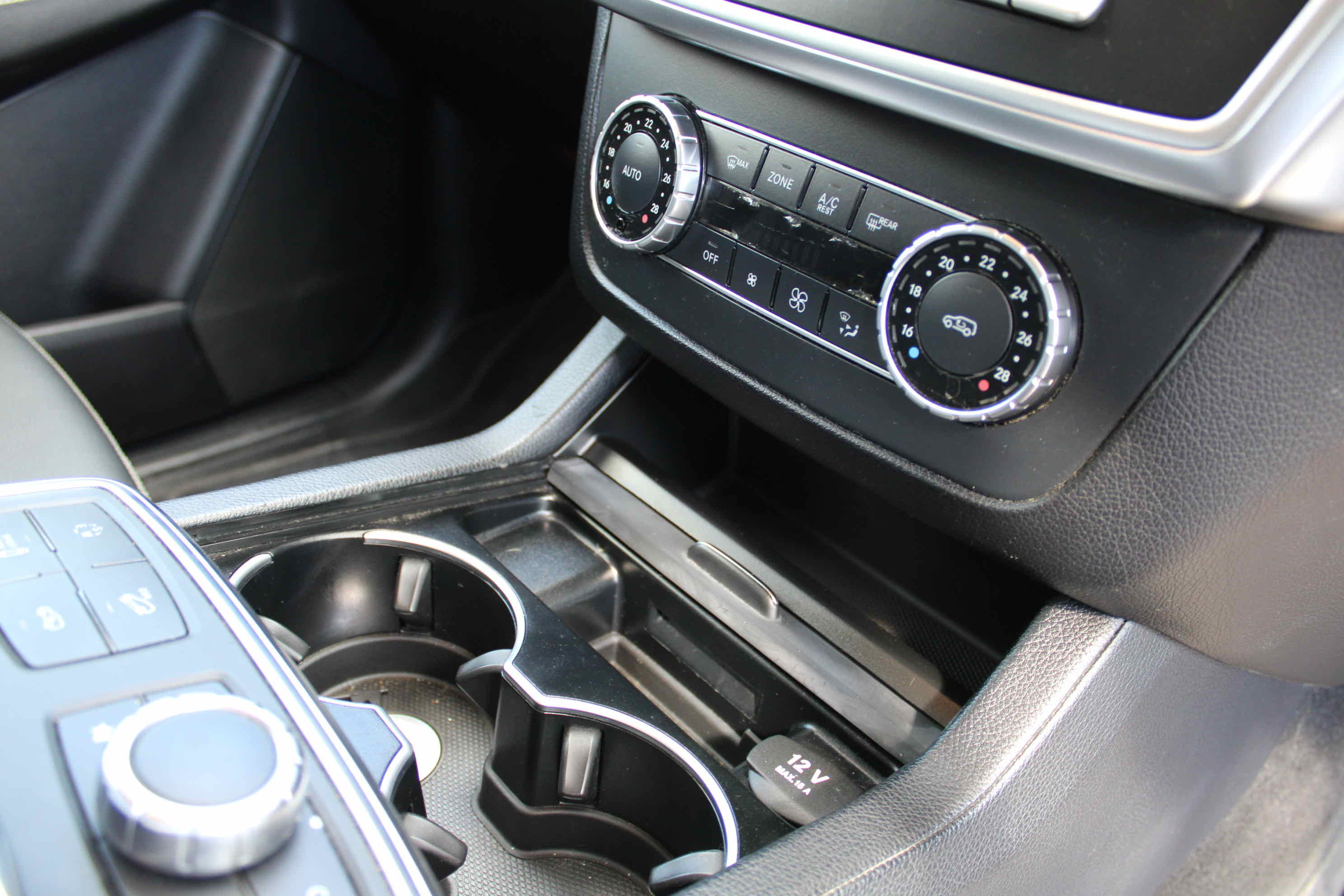 
								Mercedes-Benz ML 250 BlueTEC 4MATIC full									