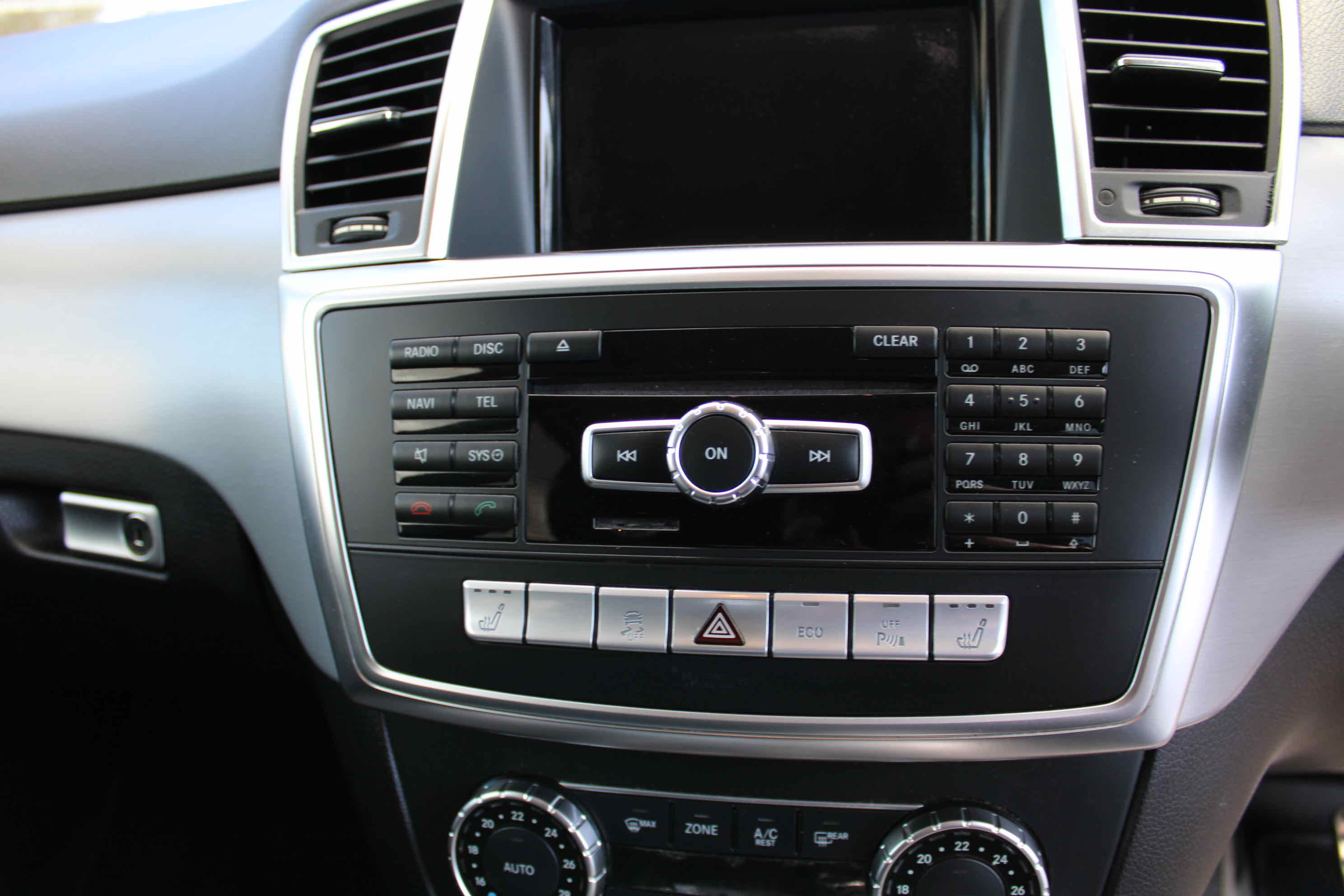 
								Mercedes-Benz ML 250 BlueTEC 4MATIC full									