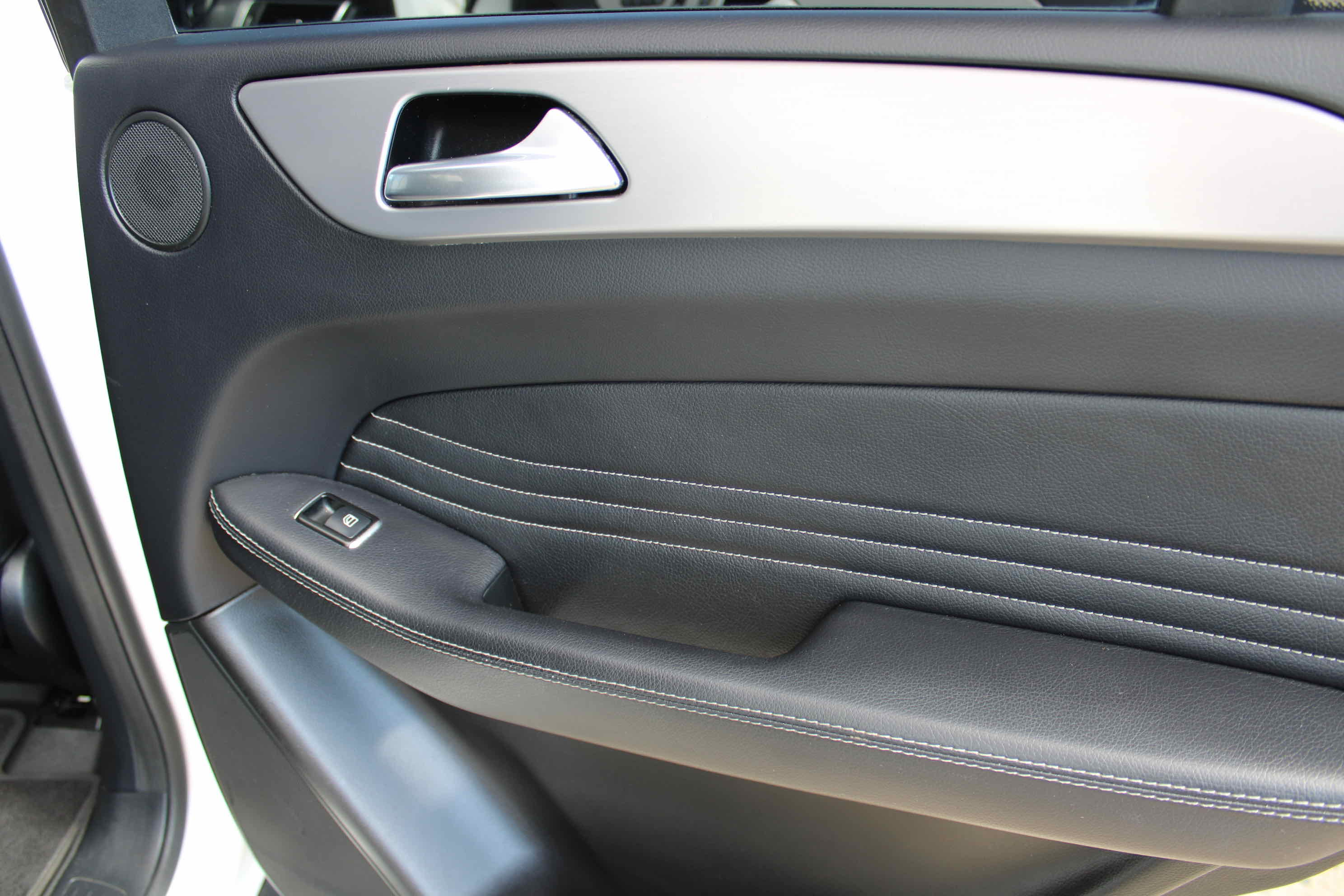 
								Mercedes-Benz ML 250 BlueTEC 4MATIC full									