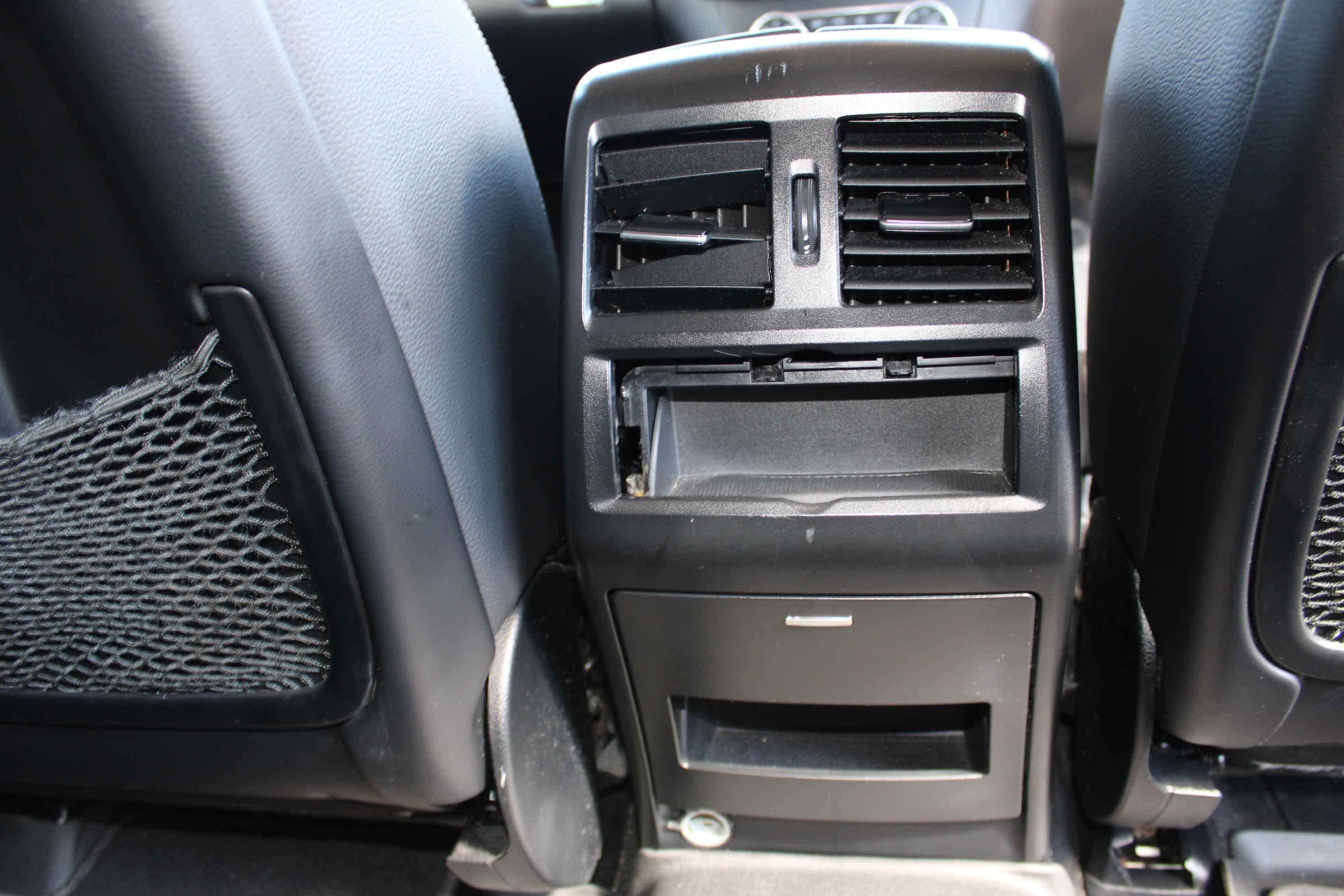 
								Mercedes-Benz ML 250 BlueTEC 4MATIC full									