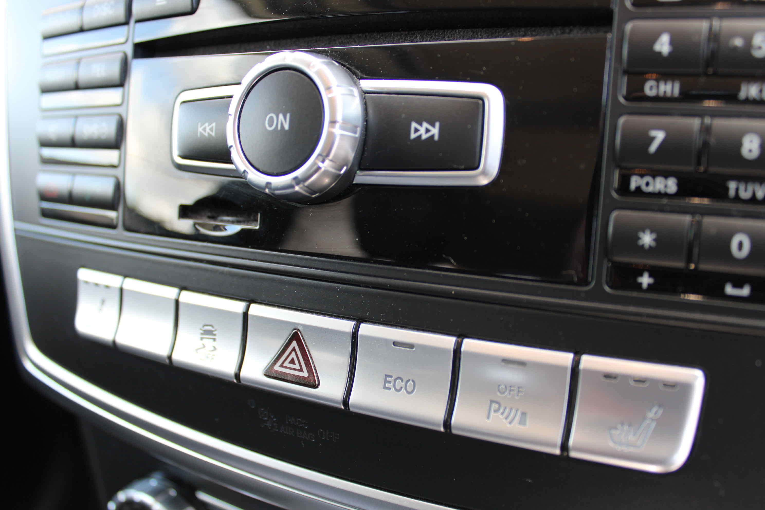 
								Mercedes-Benz ML 250 BlueTEC 4MATIC full									