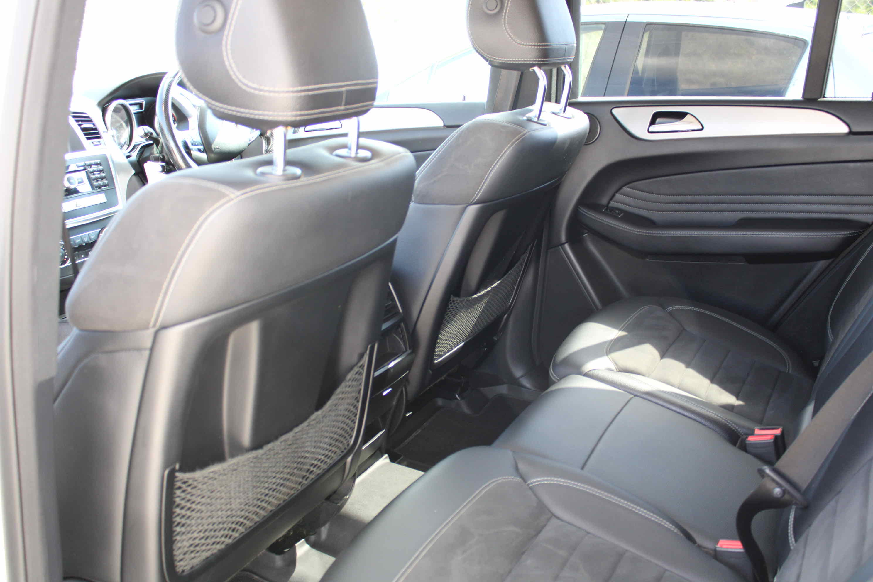 
								Mercedes-Benz ML 250 BlueTEC 4MATIC full									