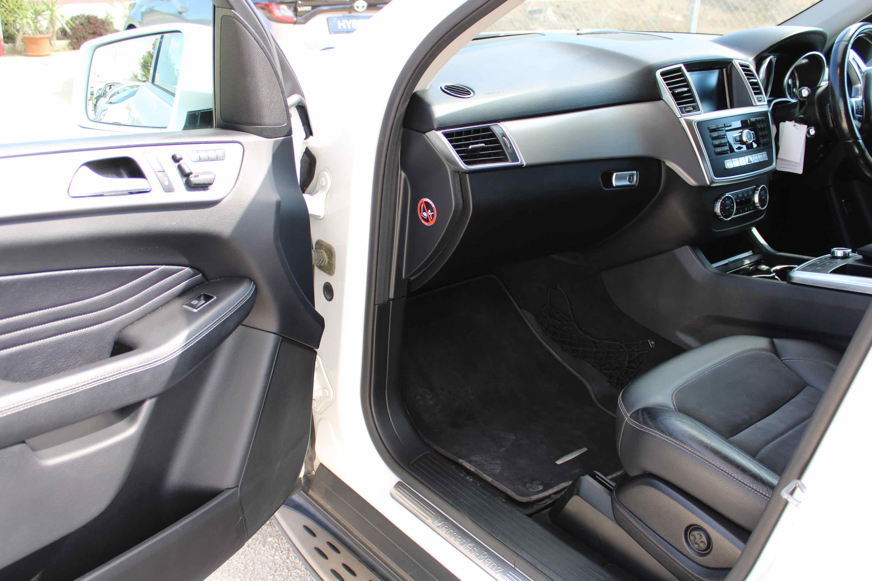 
								Mercedes-Benz ML 250 BlueTEC 4MATIC full									