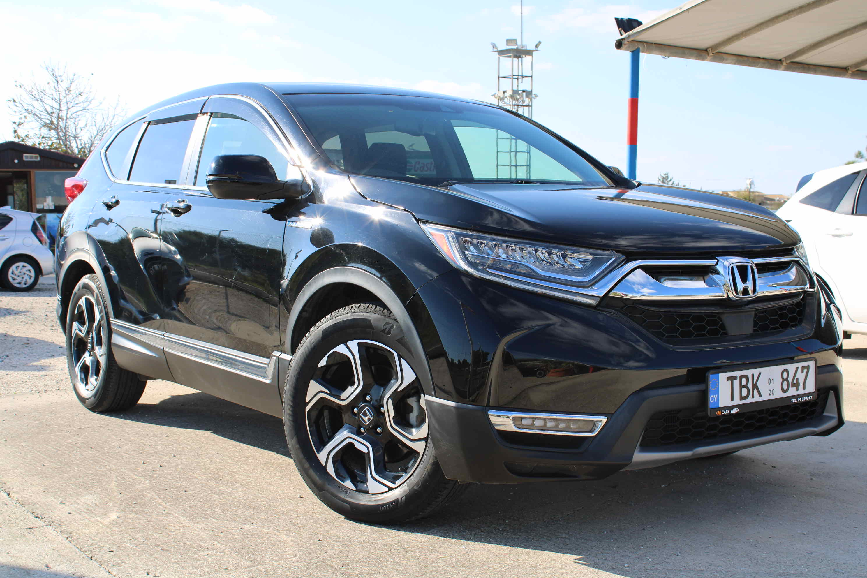 
								Honda CR-V Hybrid full									