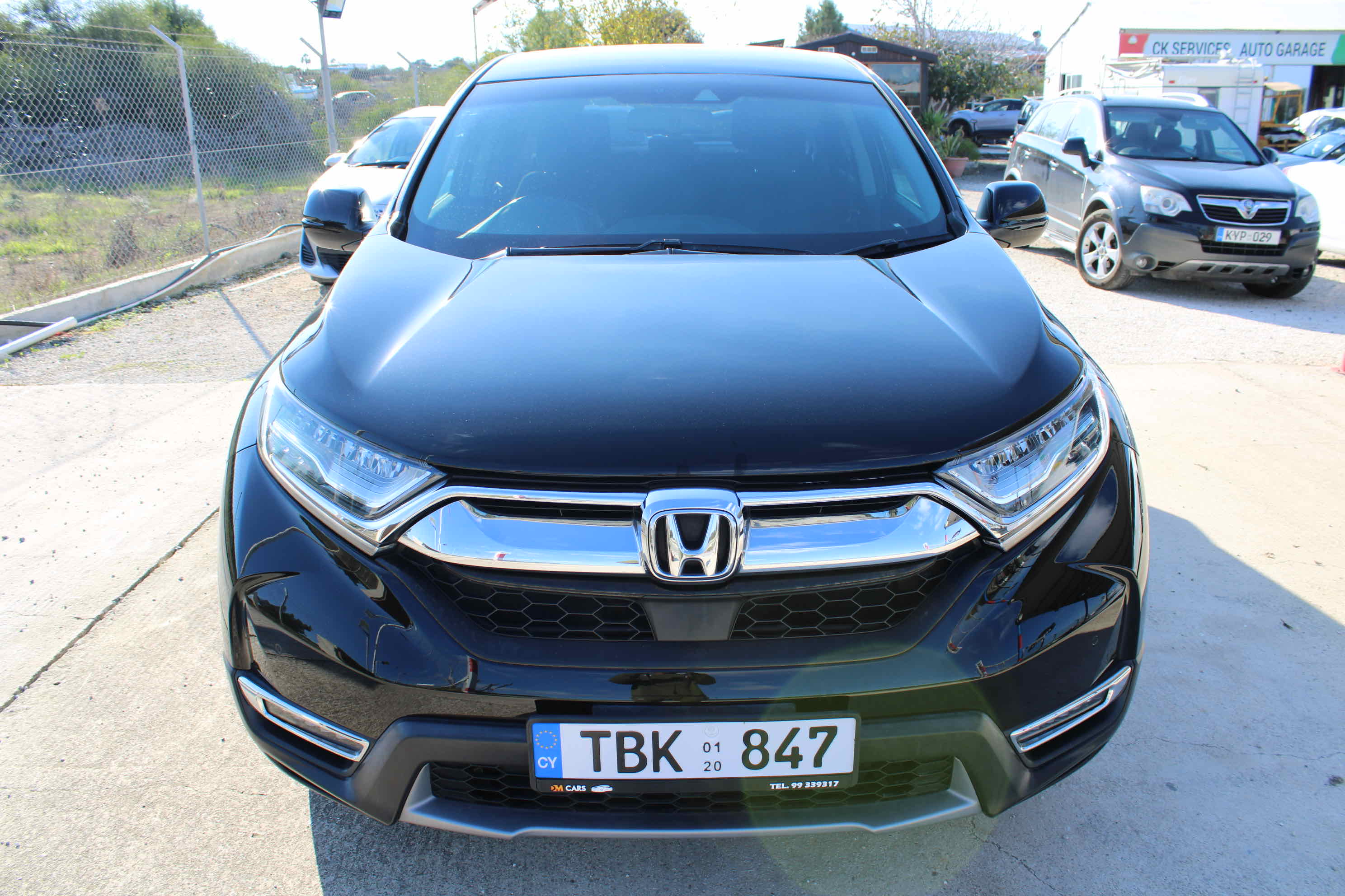 
								Honda CR-V Hybrid full									