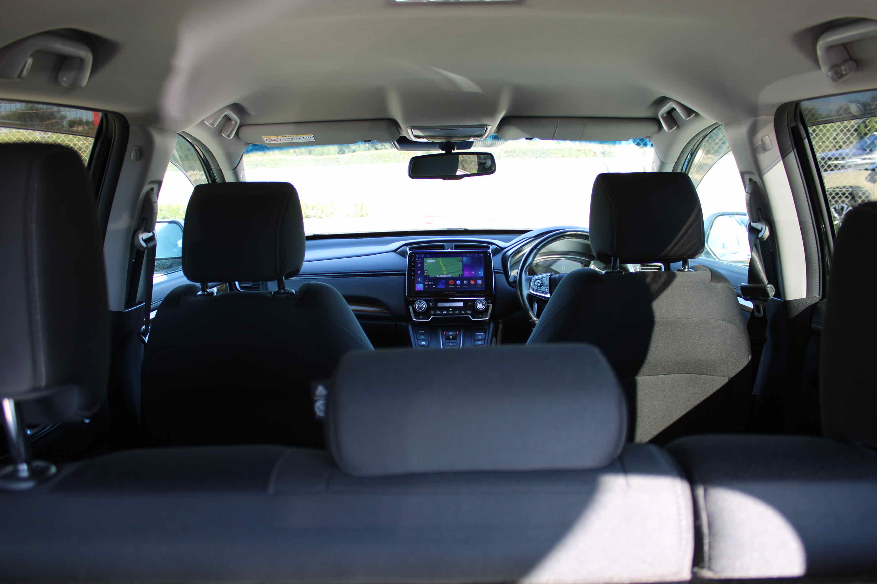 
								Honda CR-V Hybrid full									