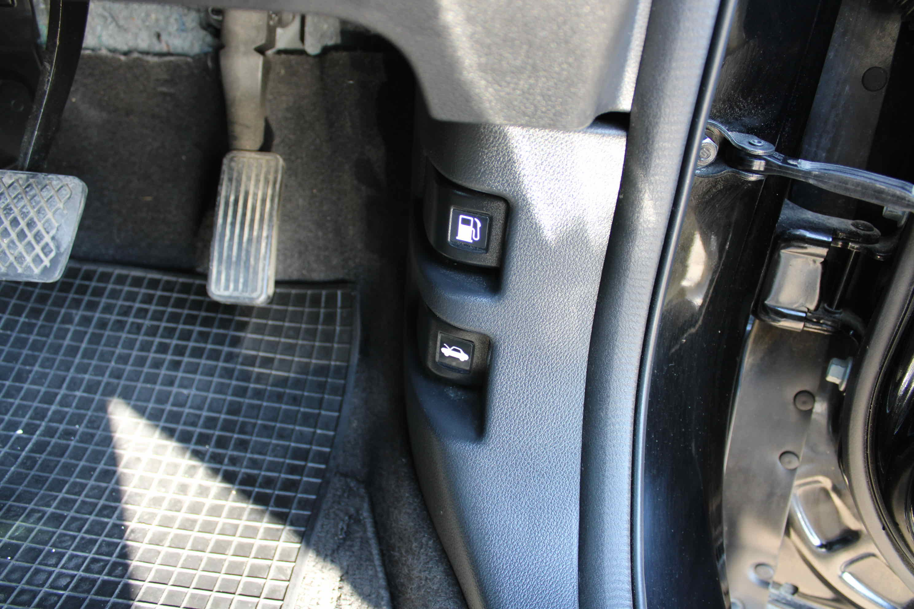 
								Honda CR-V Hybrid full									