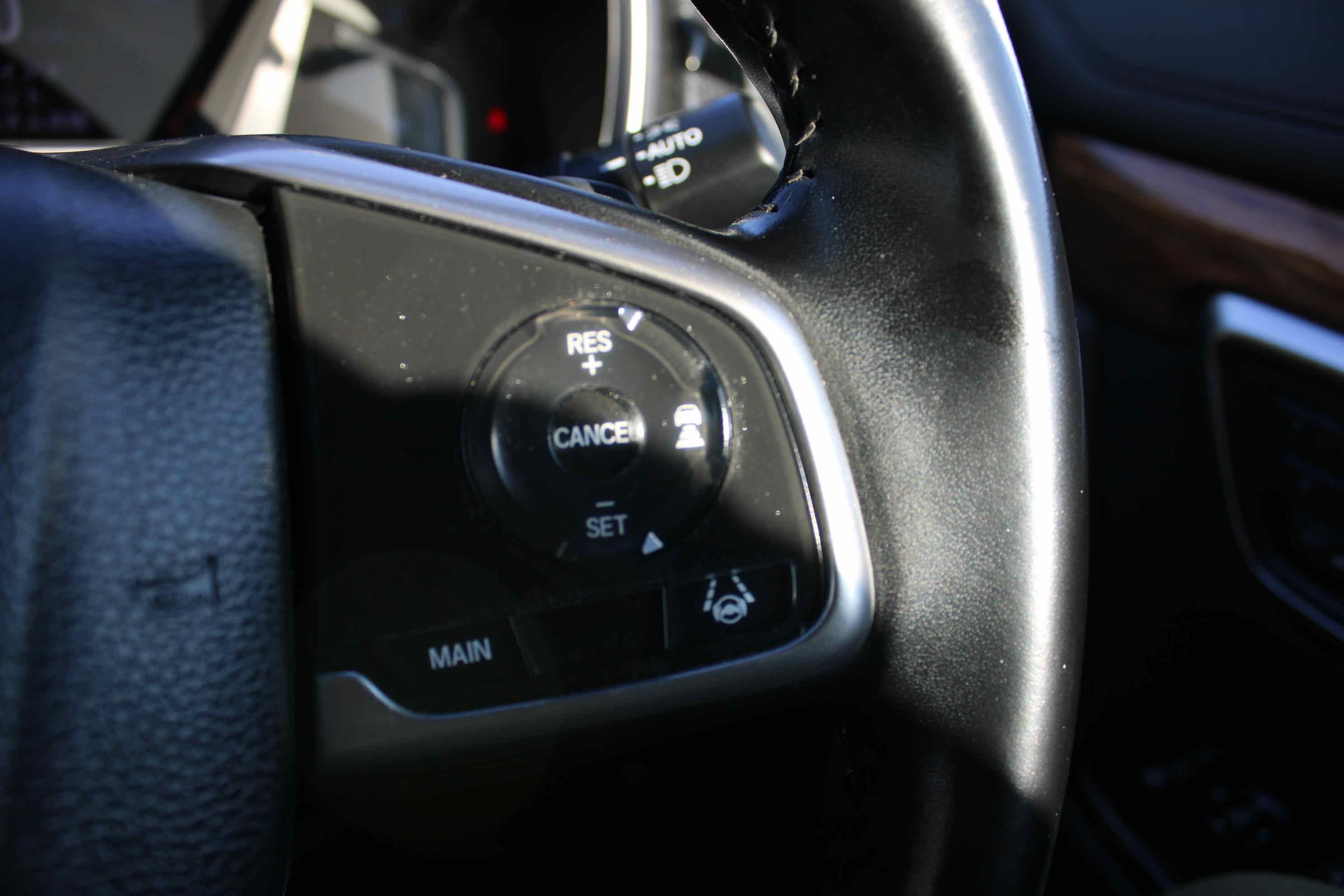 
								Honda CR-V Hybrid full									