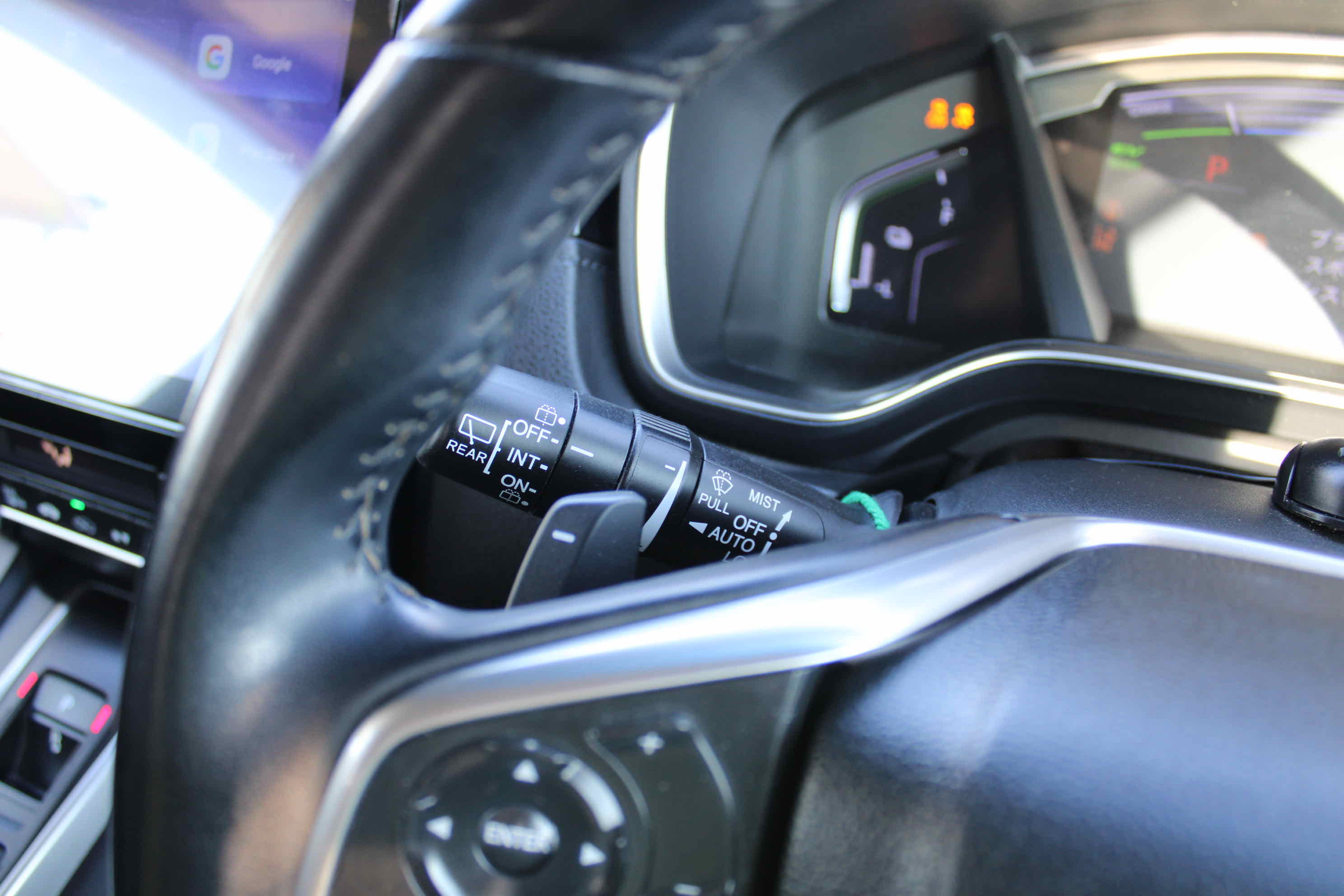 
								Honda CR-V Hybrid full									