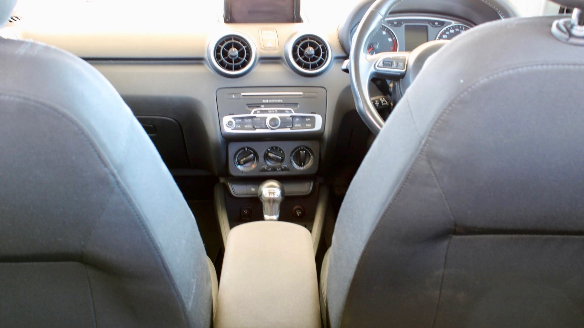 
								Audi A1 1.4 TFSI Petrol full									