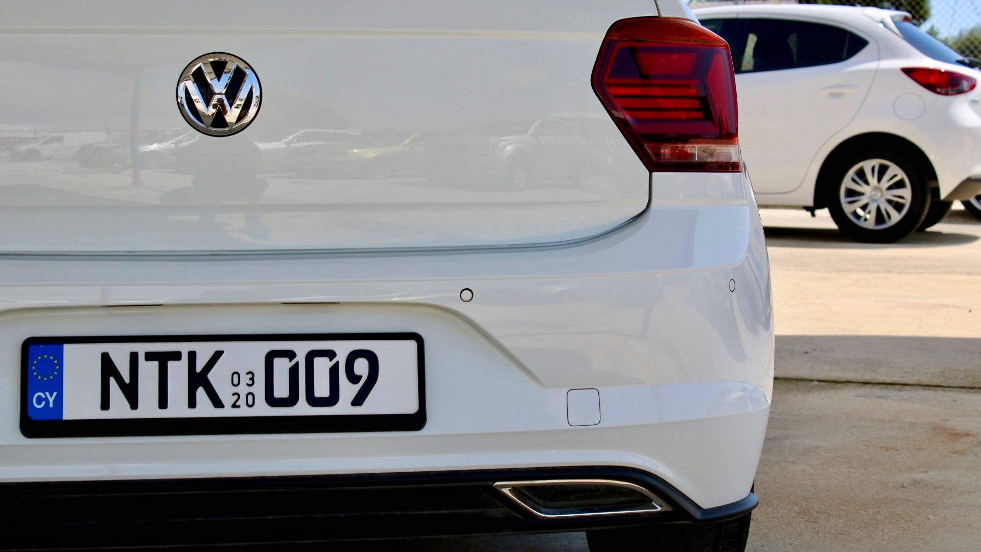 
								Volkswagen Polo R-Line 1.0 TSI full									