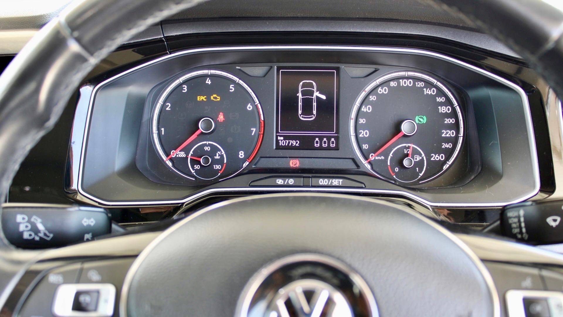 
								Volkswagen Polo R-Line 1.0 TSI full									