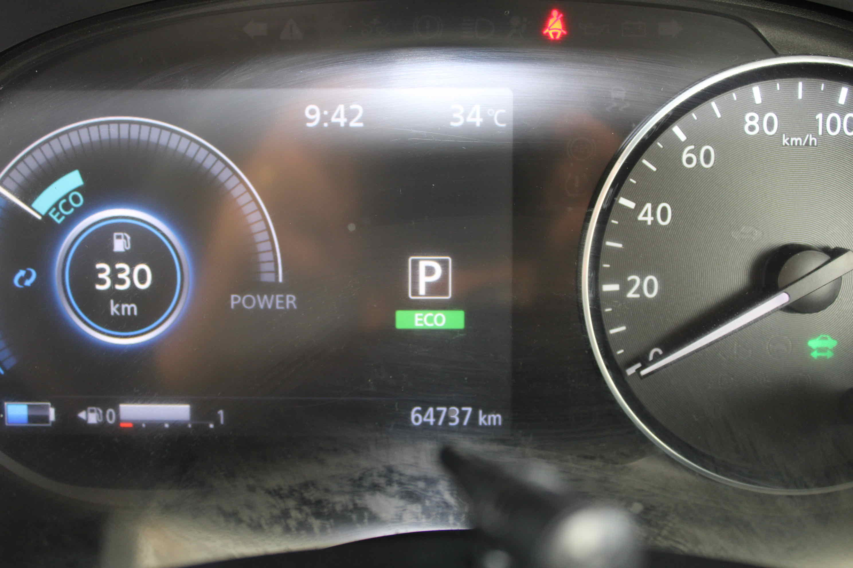 
								Nissan Kicks e-POWER full									