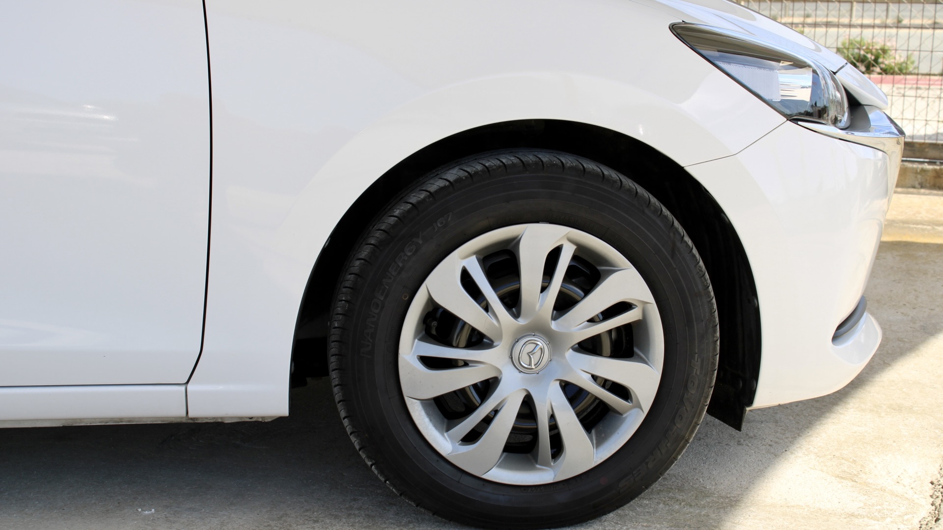 
								Mazda 2 Skyactiv-G full									