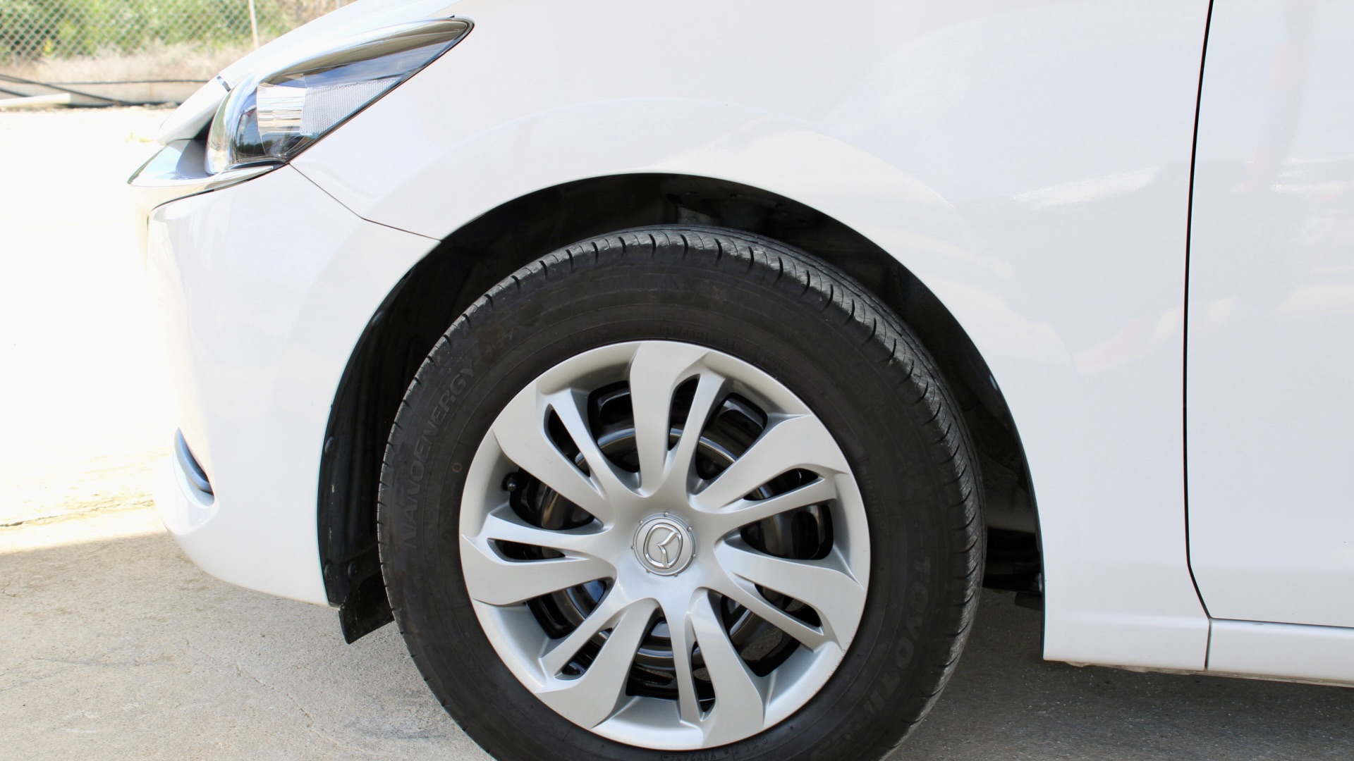 
								Mazda 2 Skyactiv-G full									