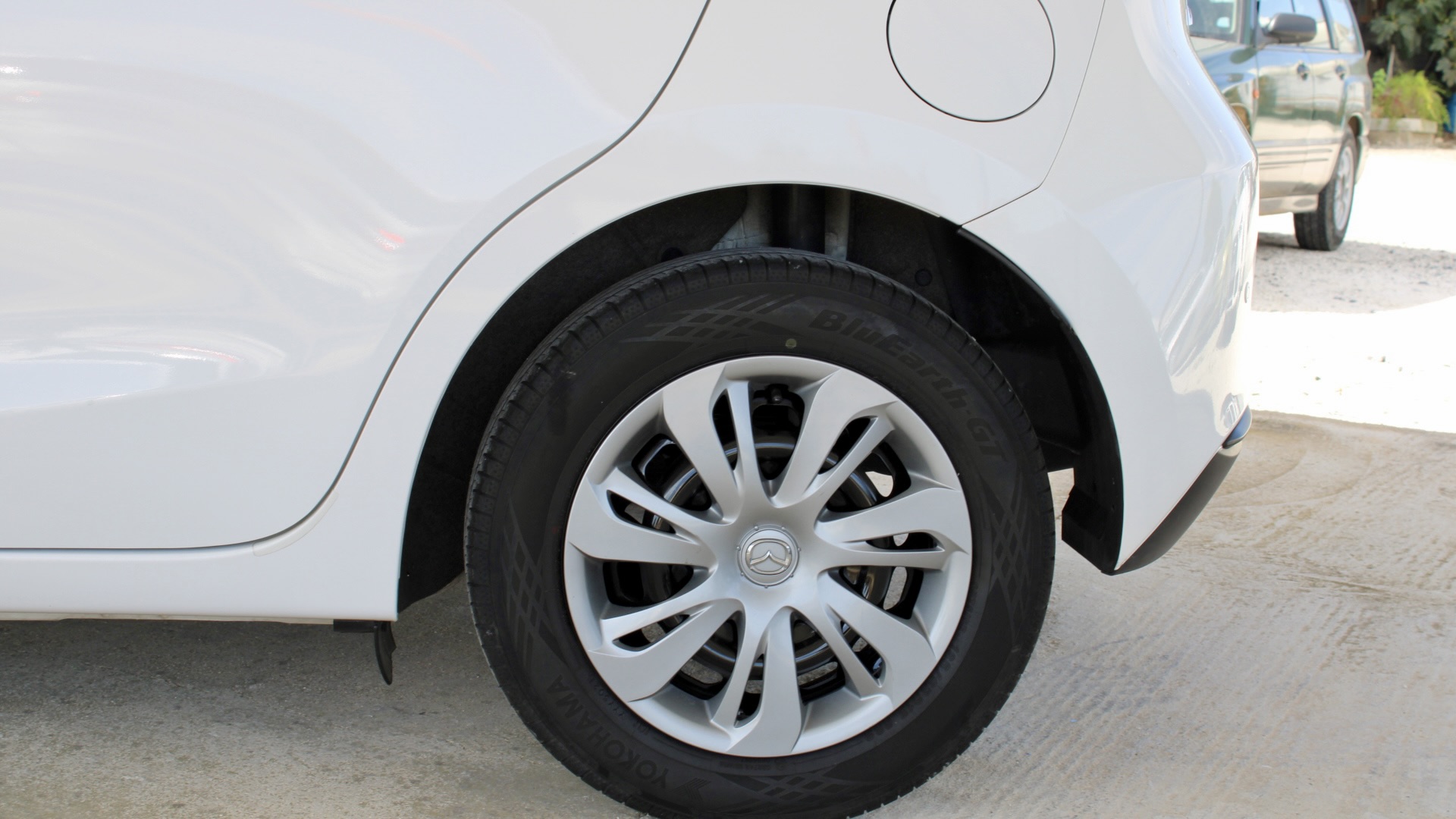 
								Mazda 2 Skyactiv-G full									