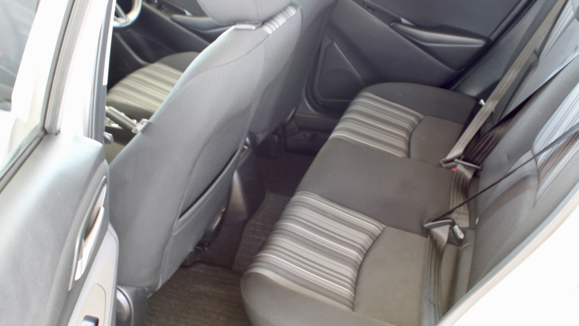 
								Mazda 2 Skyactiv-G full									