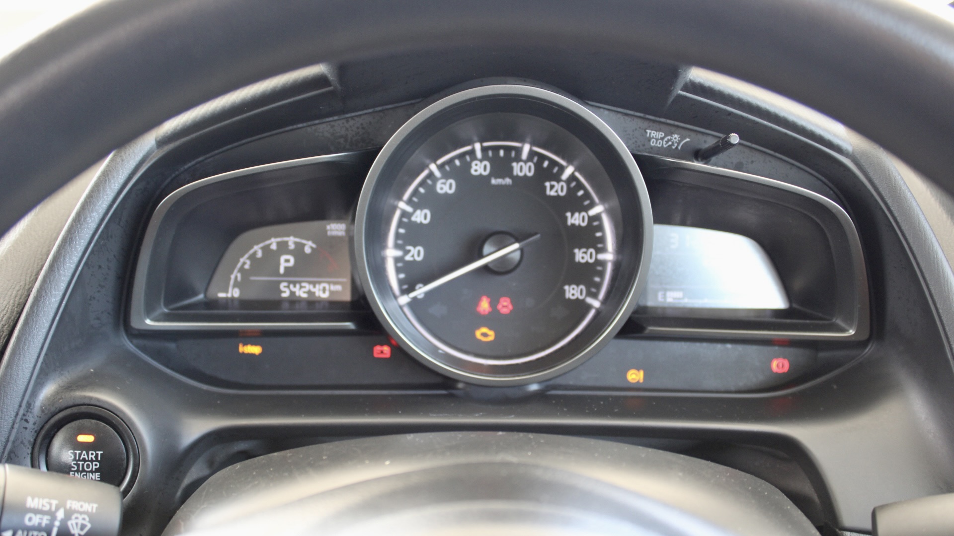 
								Mazda 2 Skyactiv-G full									