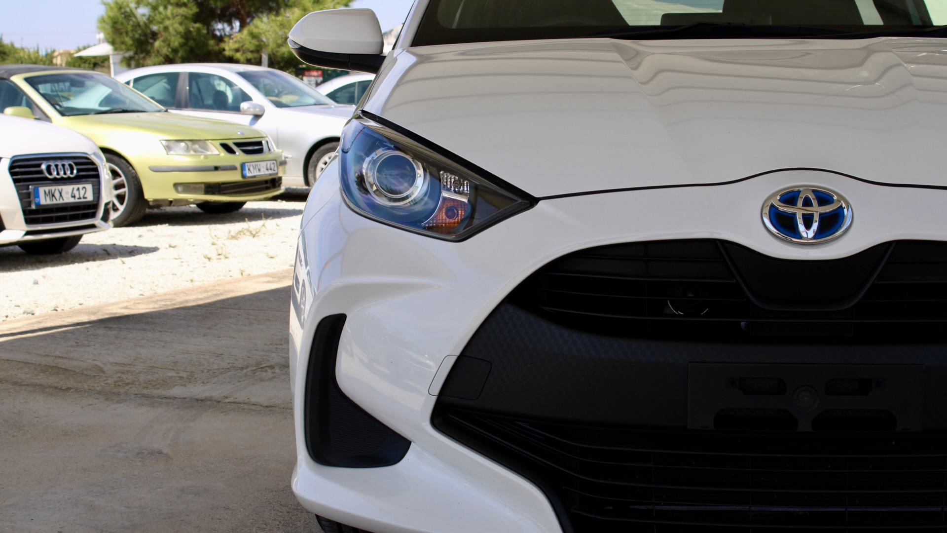 
								2023 Toyota Yaris Hybrid full									