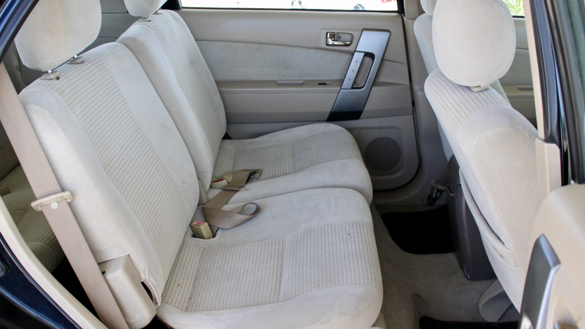
								2011 Toyota Rush (6 Seater) full									