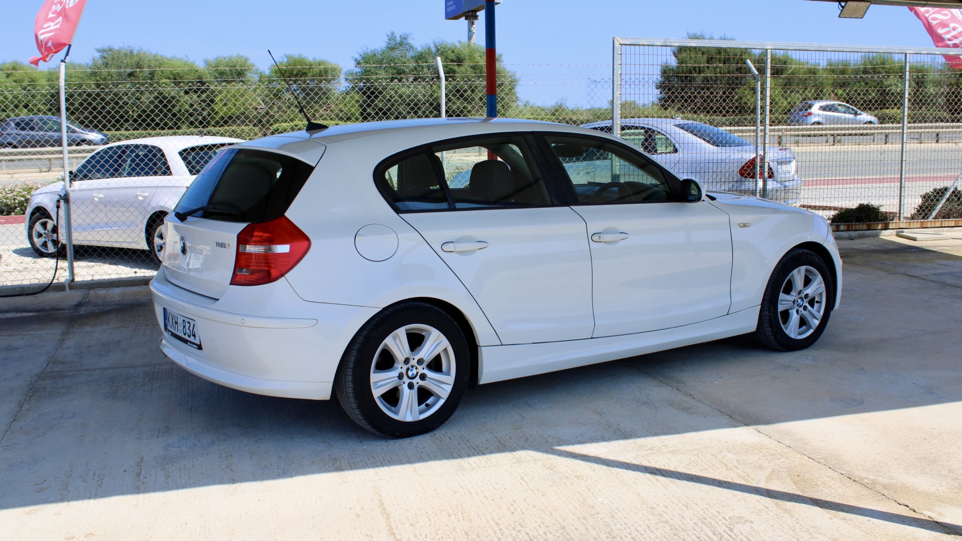 
								2010 BMW 116i full									