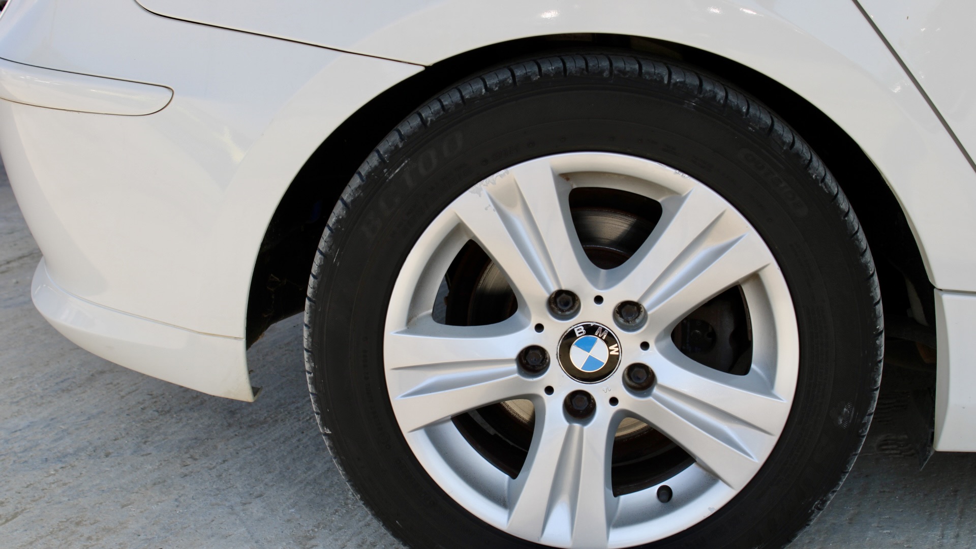 
								2010 BMW 116i full									