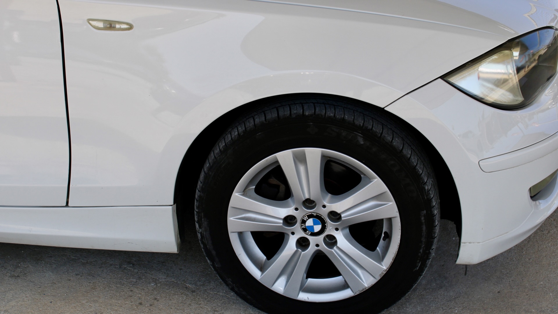 
								2010 BMW 116i full									