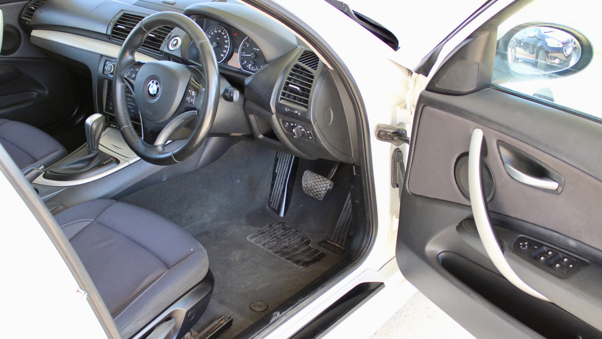 
								2010 BMW 116i full									