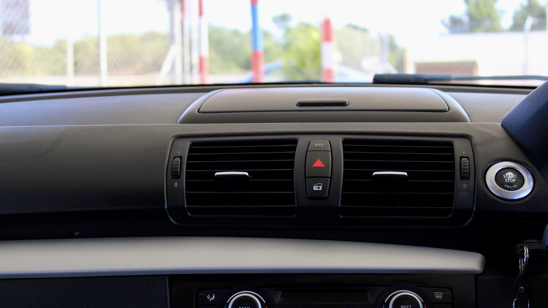 
								2010 BMW 116i full									