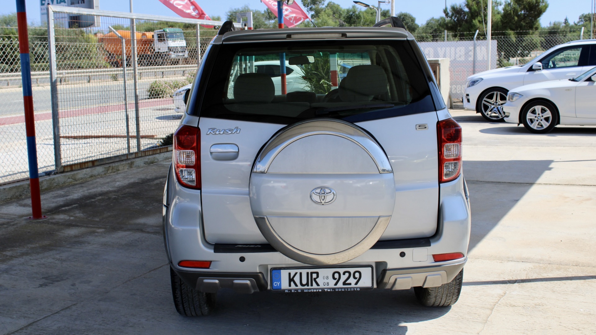 
								2008 Toyota Rush (6 Seater) full									