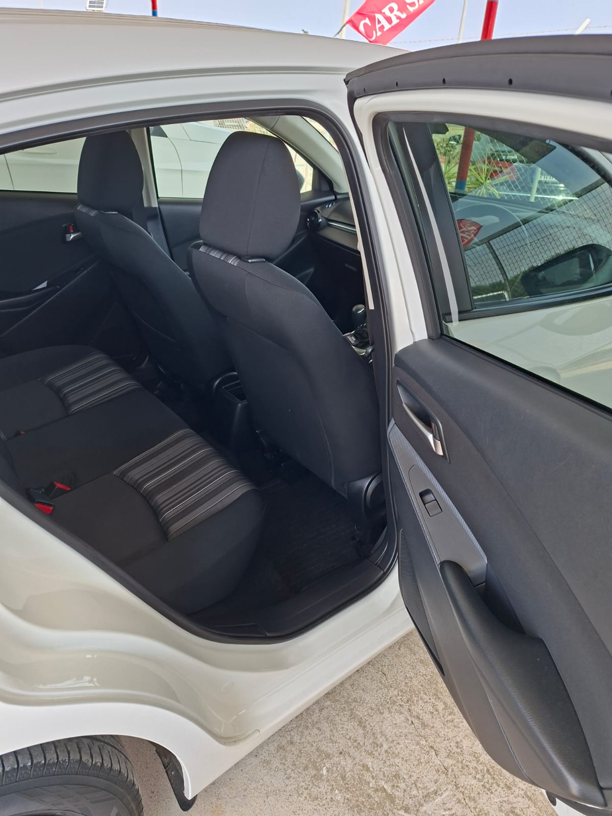 
								Mazda 2 2023 full									