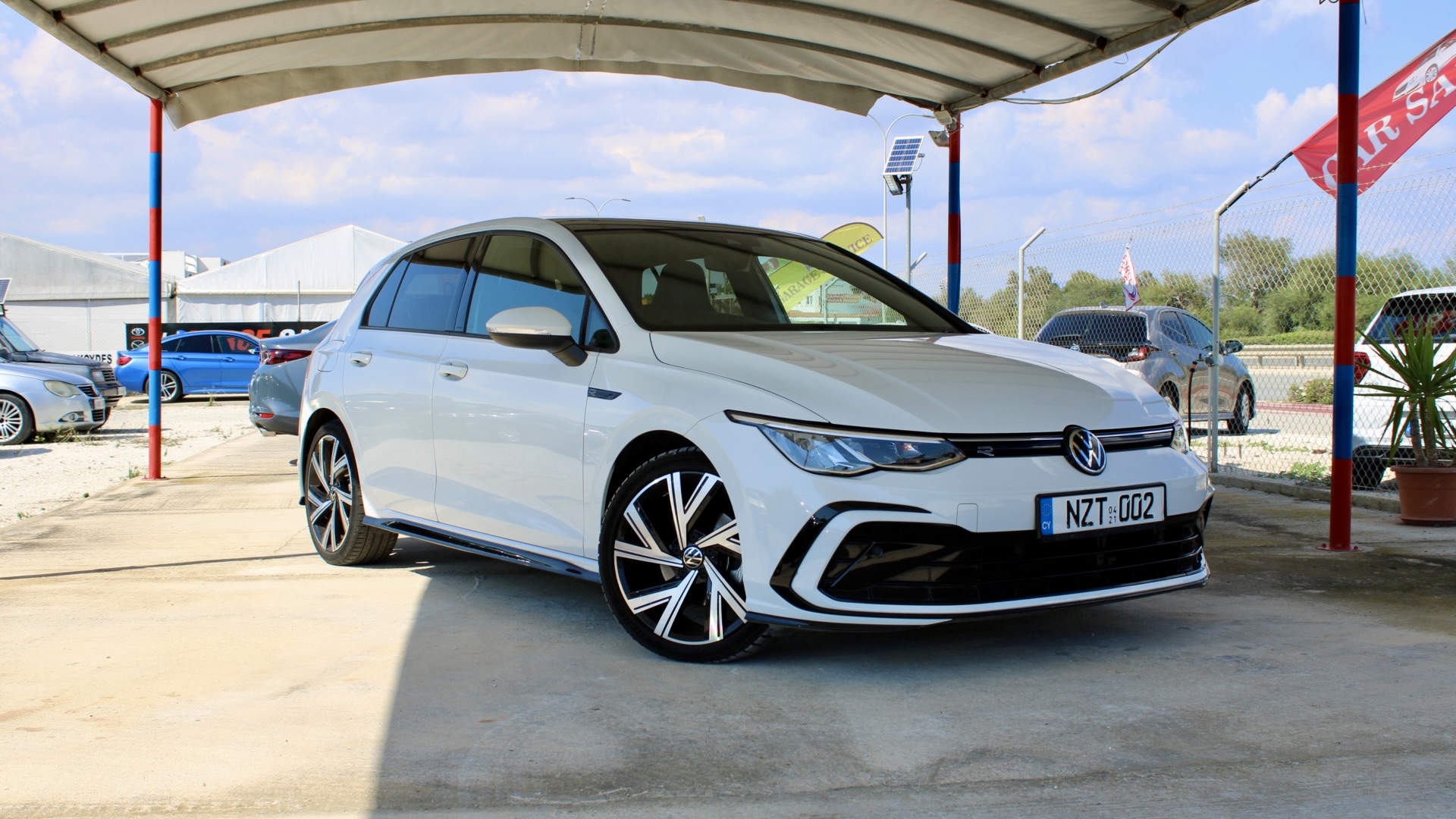 Volkswagen Golf eTSI R-Line
