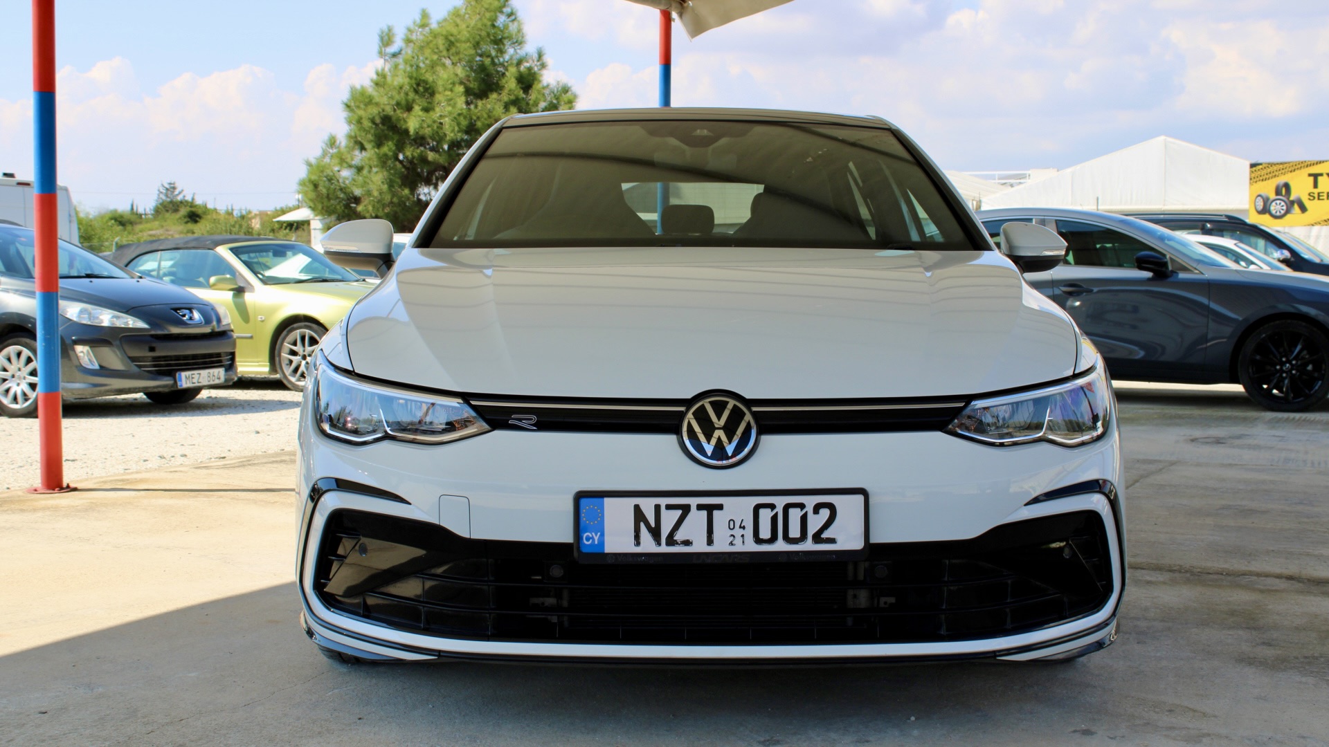 Volkswagen Golf eTSI R-Line