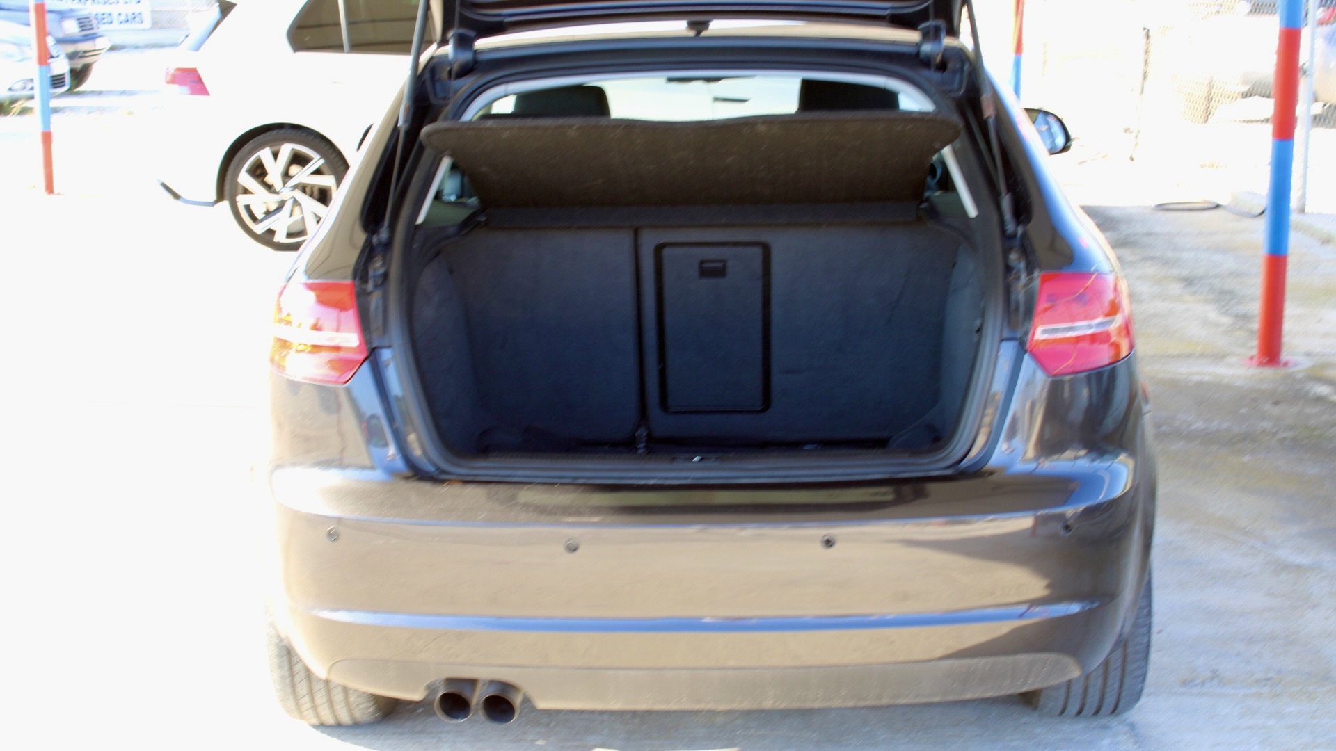 
								Audi A3 1.4 TFSI full									