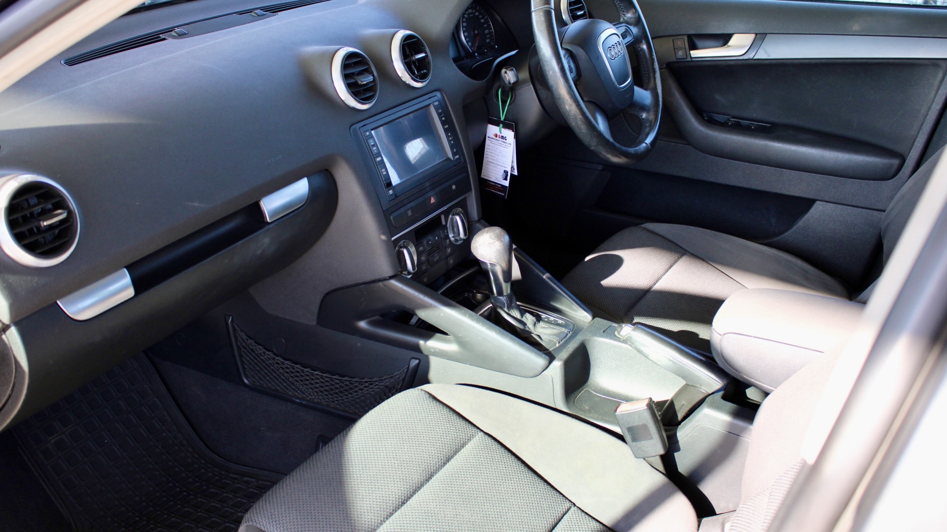 
								Audi A3 1.4 TFSI full									