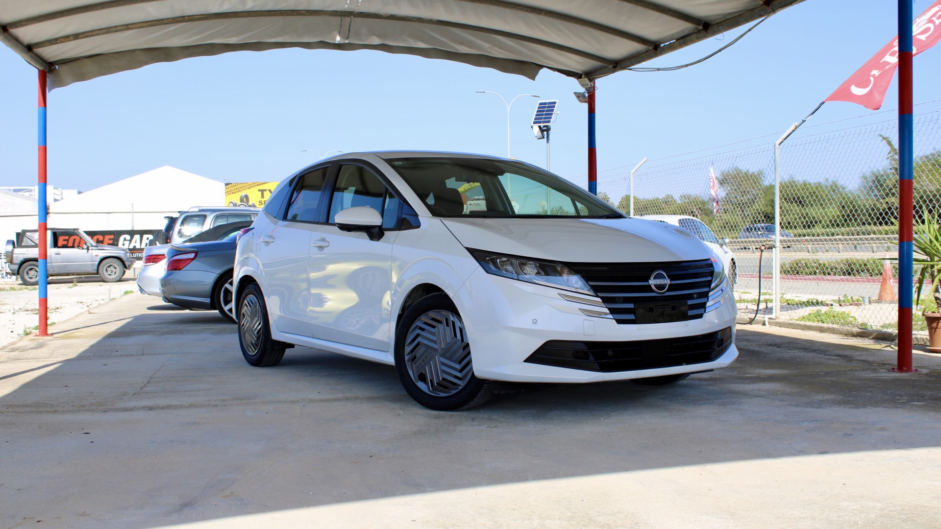 
								2025 Nissan Note e-POWER 1.2 Hybrid full									