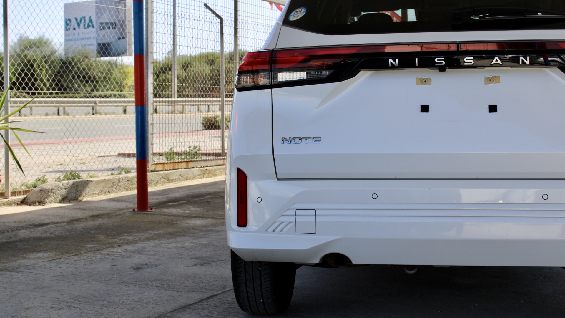 
								2025 Nissan Note e-POWER 1.2 Hybrid full									
