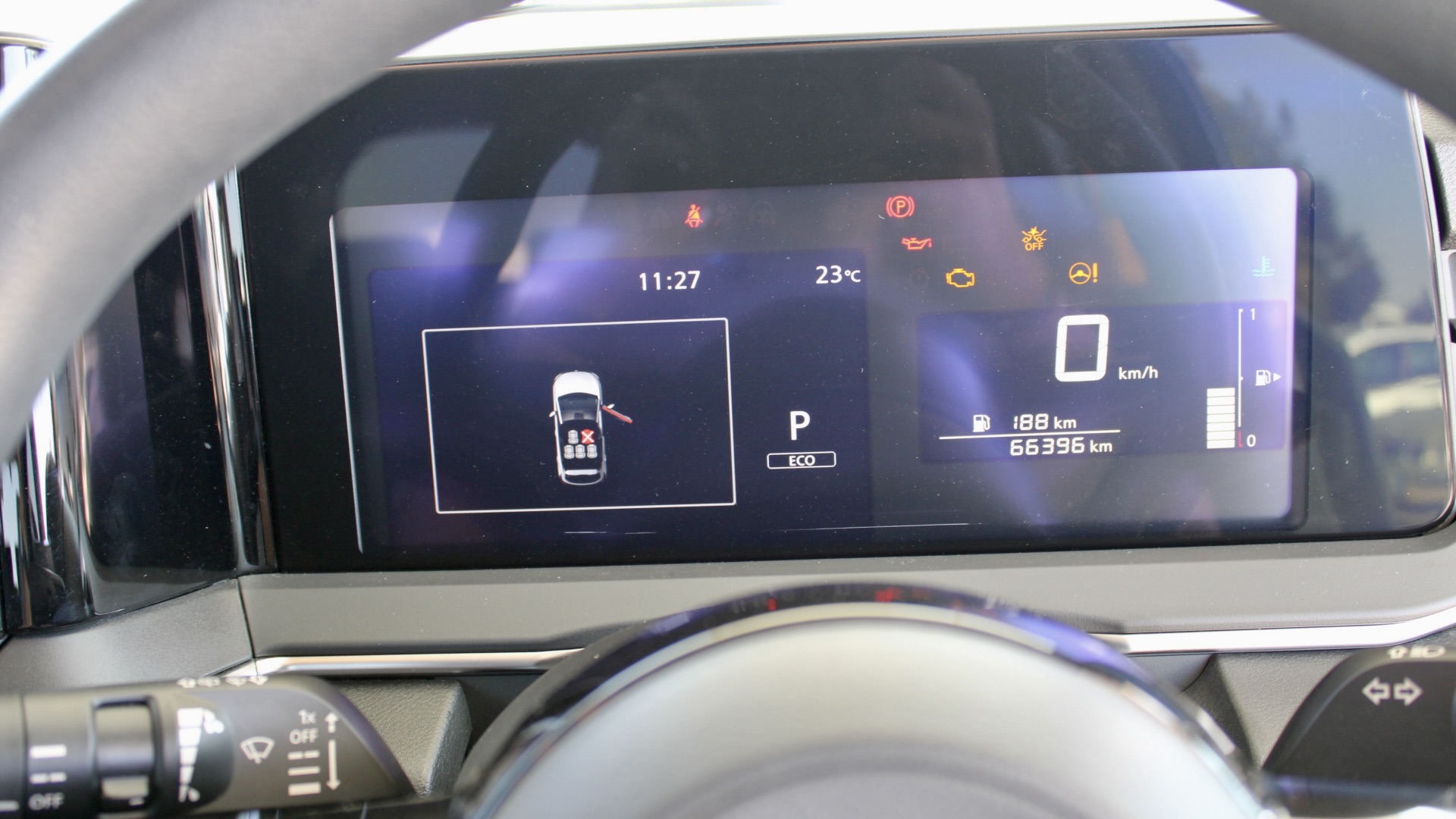 
								2025 Nissan Note e-POWER 1.2 Hybrid full									