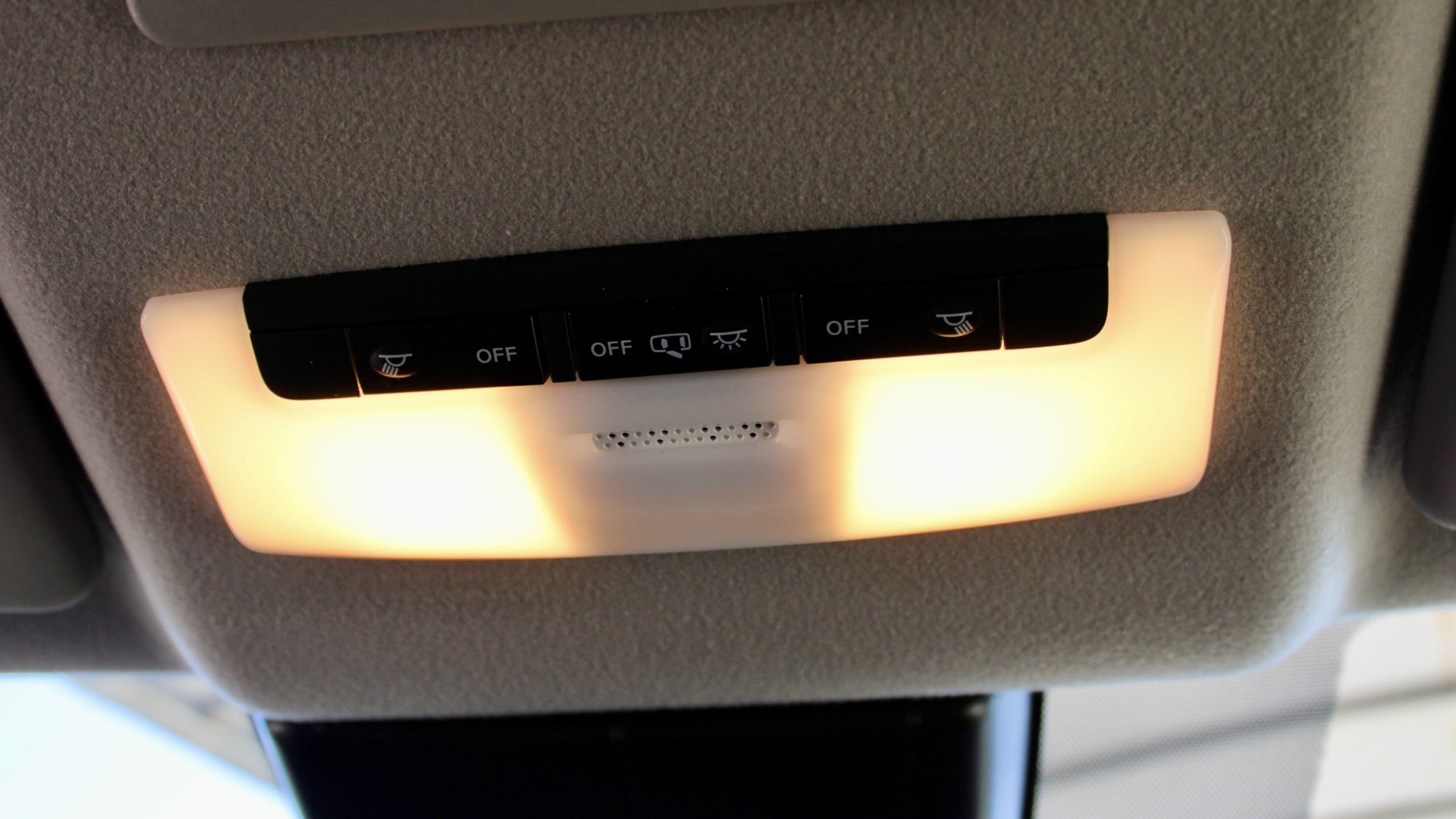 
								2025 Nissan Note e-POWER 1.2 Hybrid full									