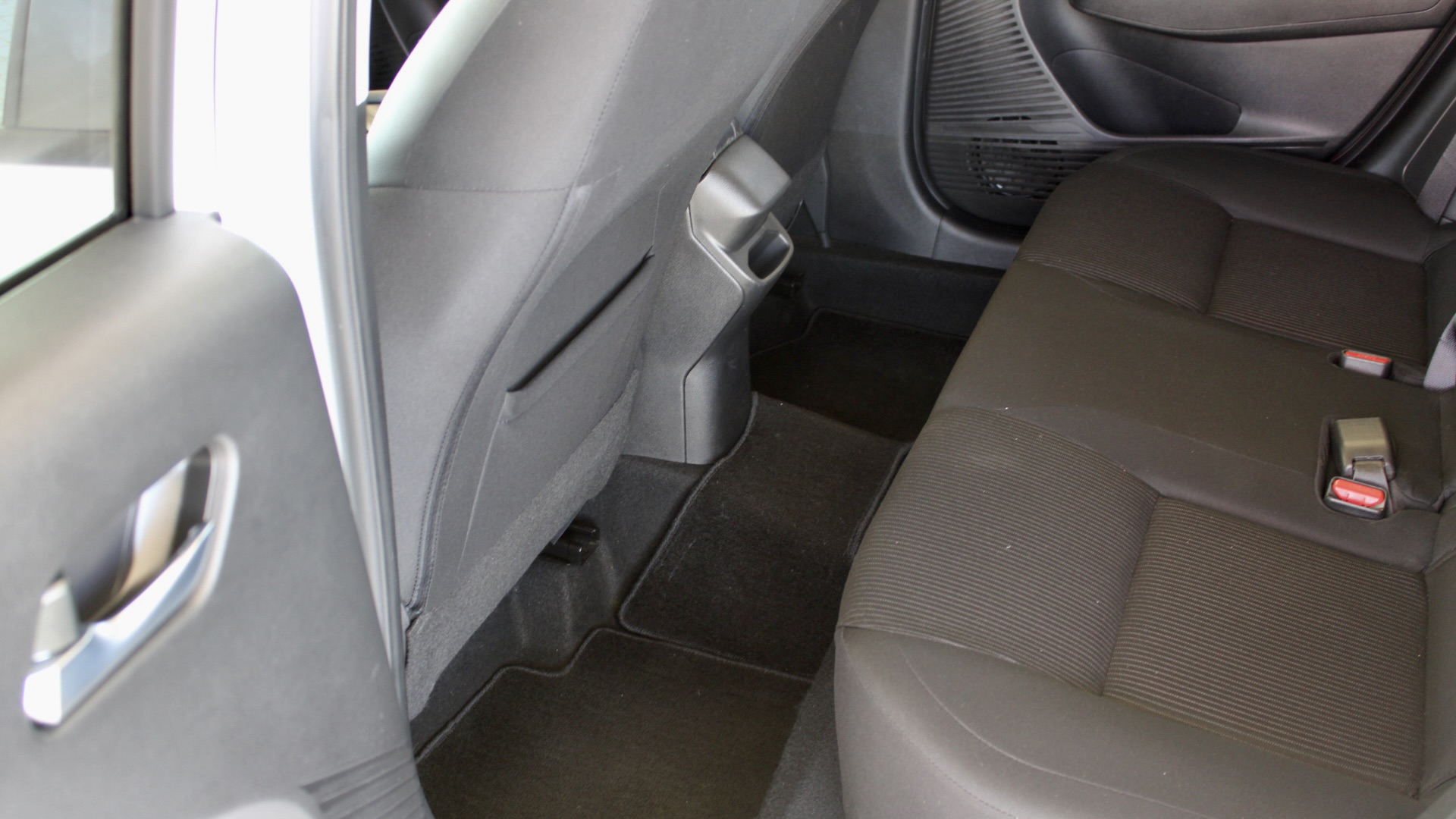
								2025 Nissan Note e-POWER 1.2 Hybrid full									