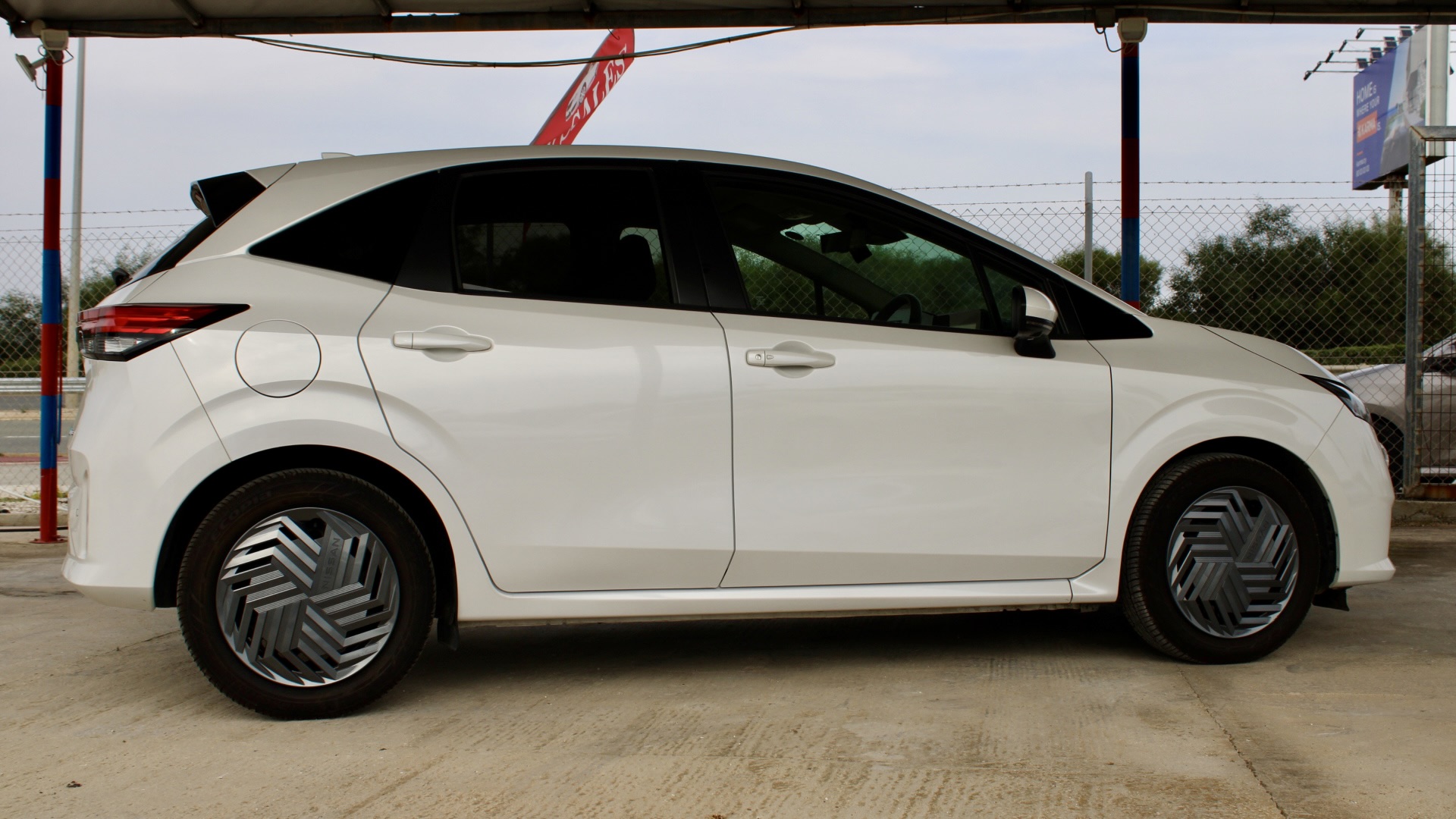 
								Nissan Note e-POWER full									