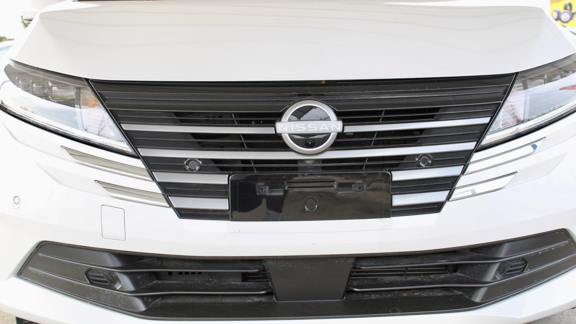 
								Nissan Note e-POWER full									