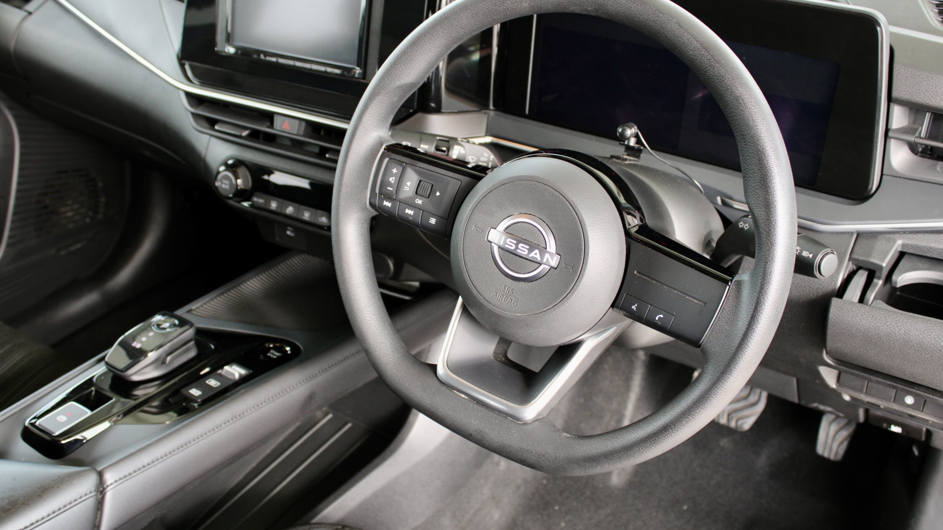 
								Nissan Note e-POWER full									