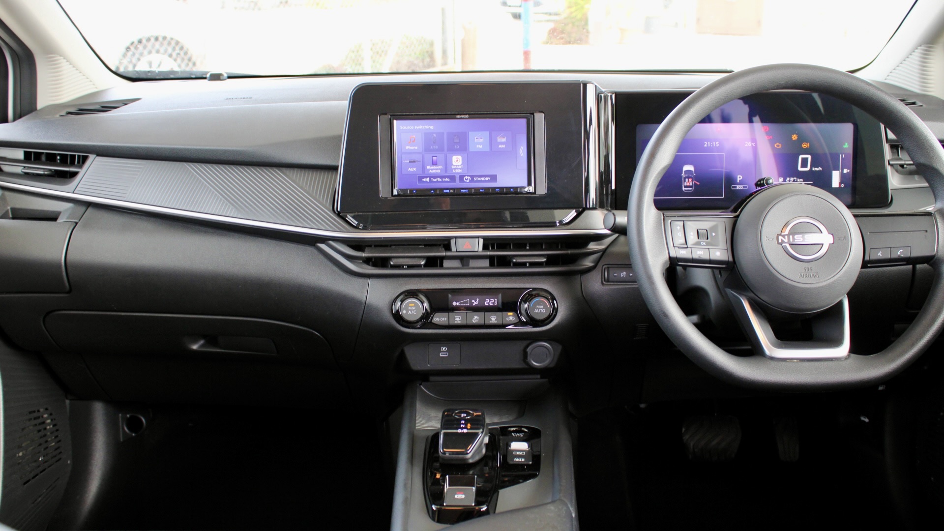 
								Nissan Note e-POWER full									