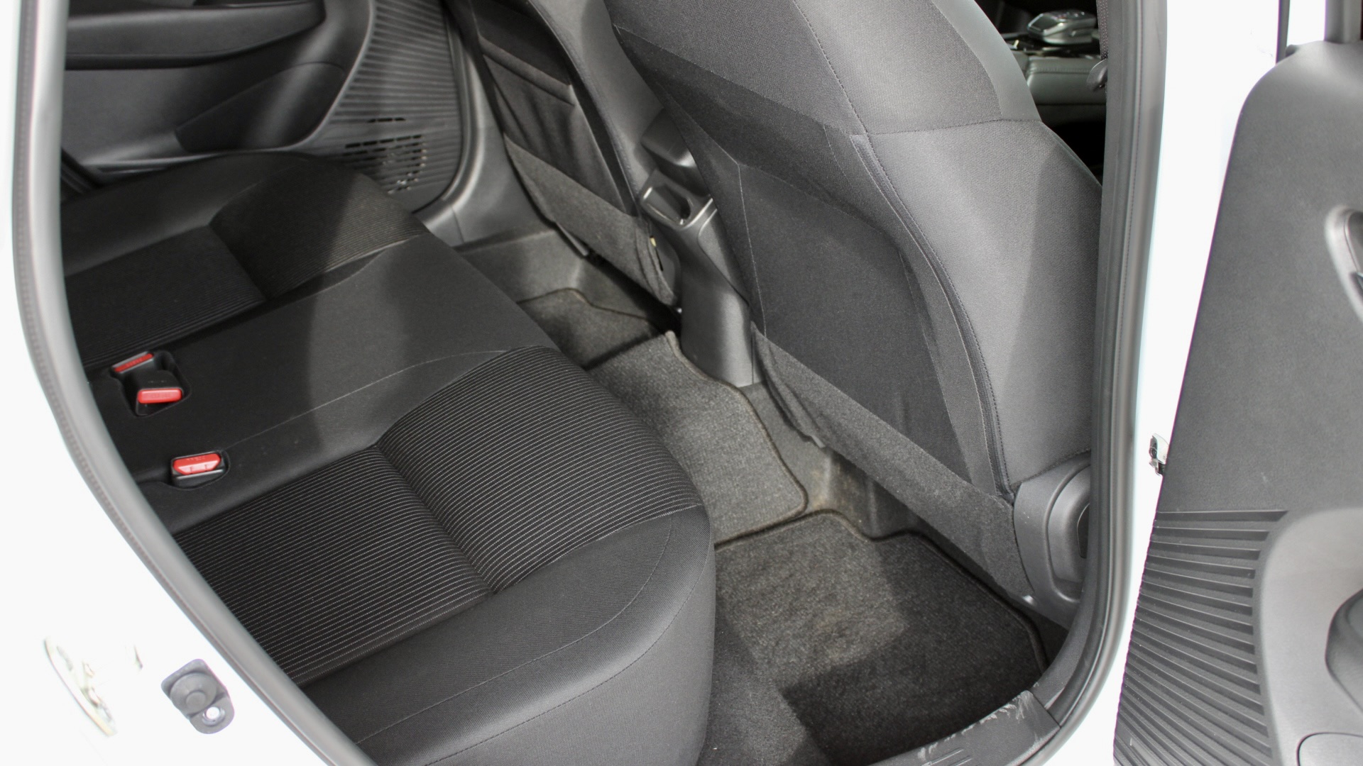 
								Nissan Note e-POWER full									