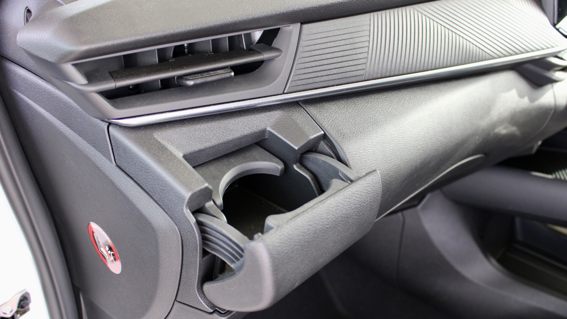 
								Nissan Note e-POWER full									