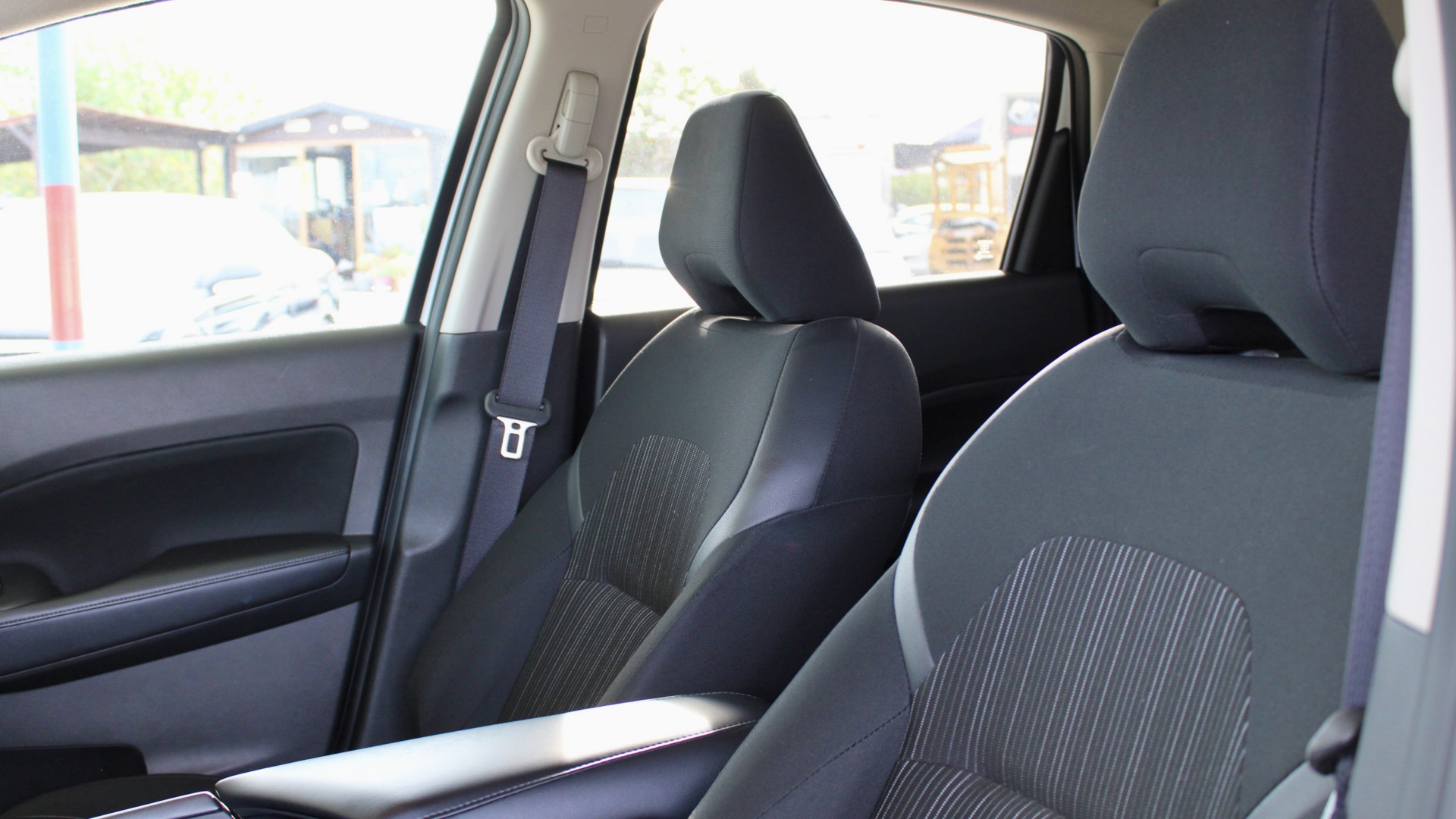 
								Nissan Note e-POWER full									